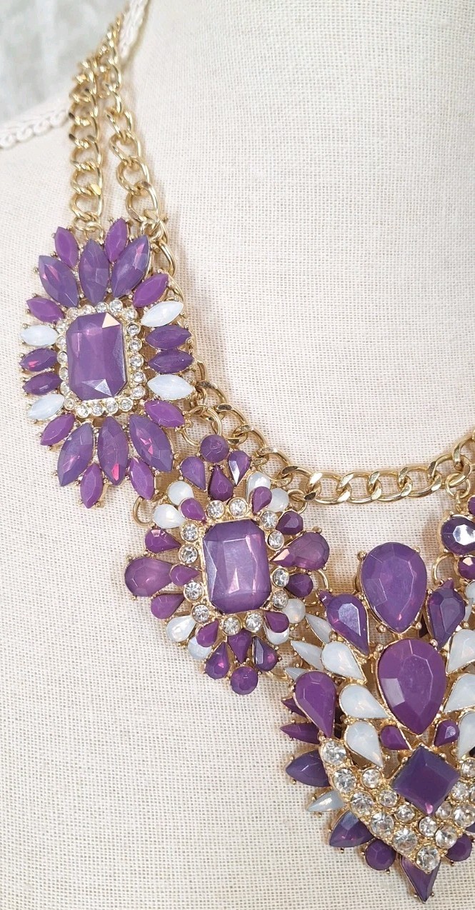 VTG Retro Goldtone Purple Resin Gem Statement Bib Necklace Regal Floral Cluster