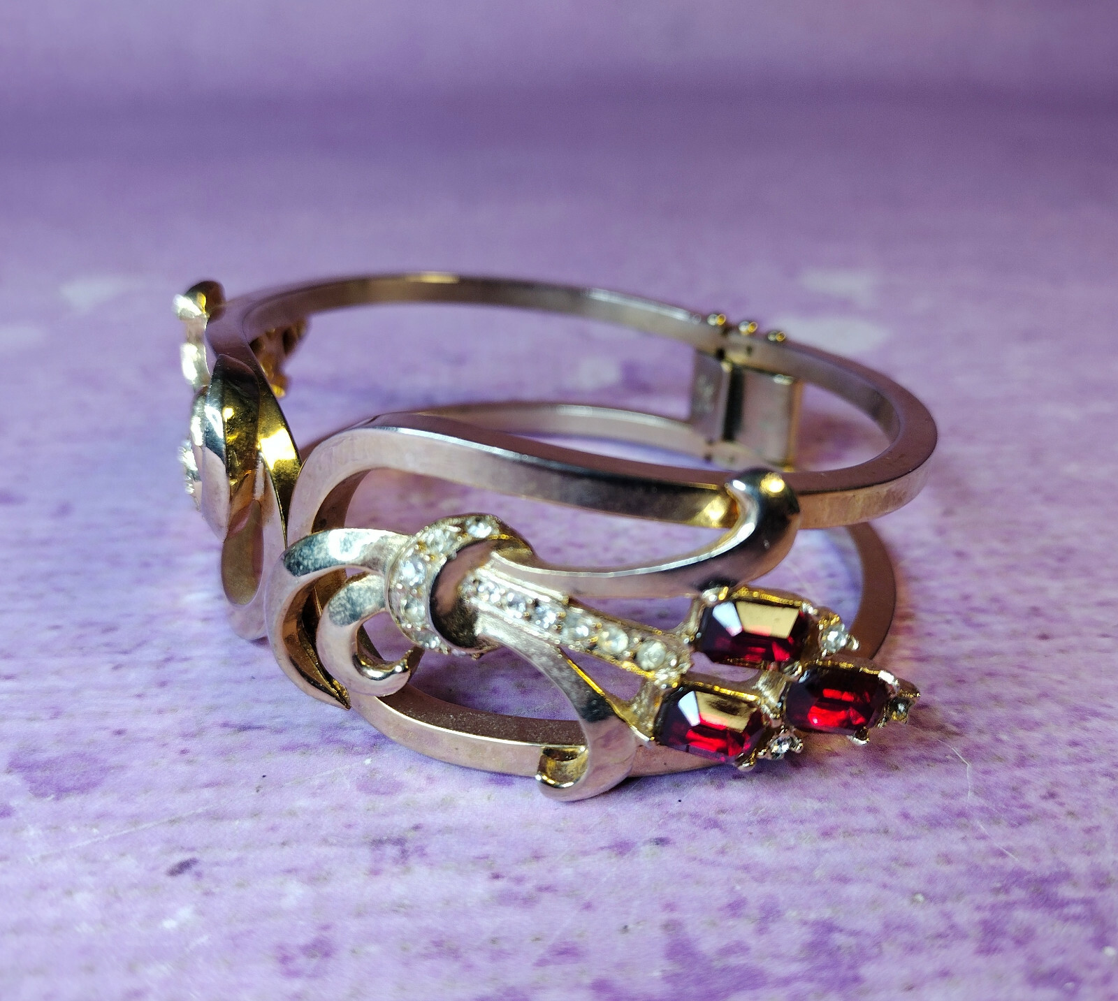 Cuff Bracelet Hinged Cut Out Red Clear Faceted Rhinestones Gold Tone Vintage