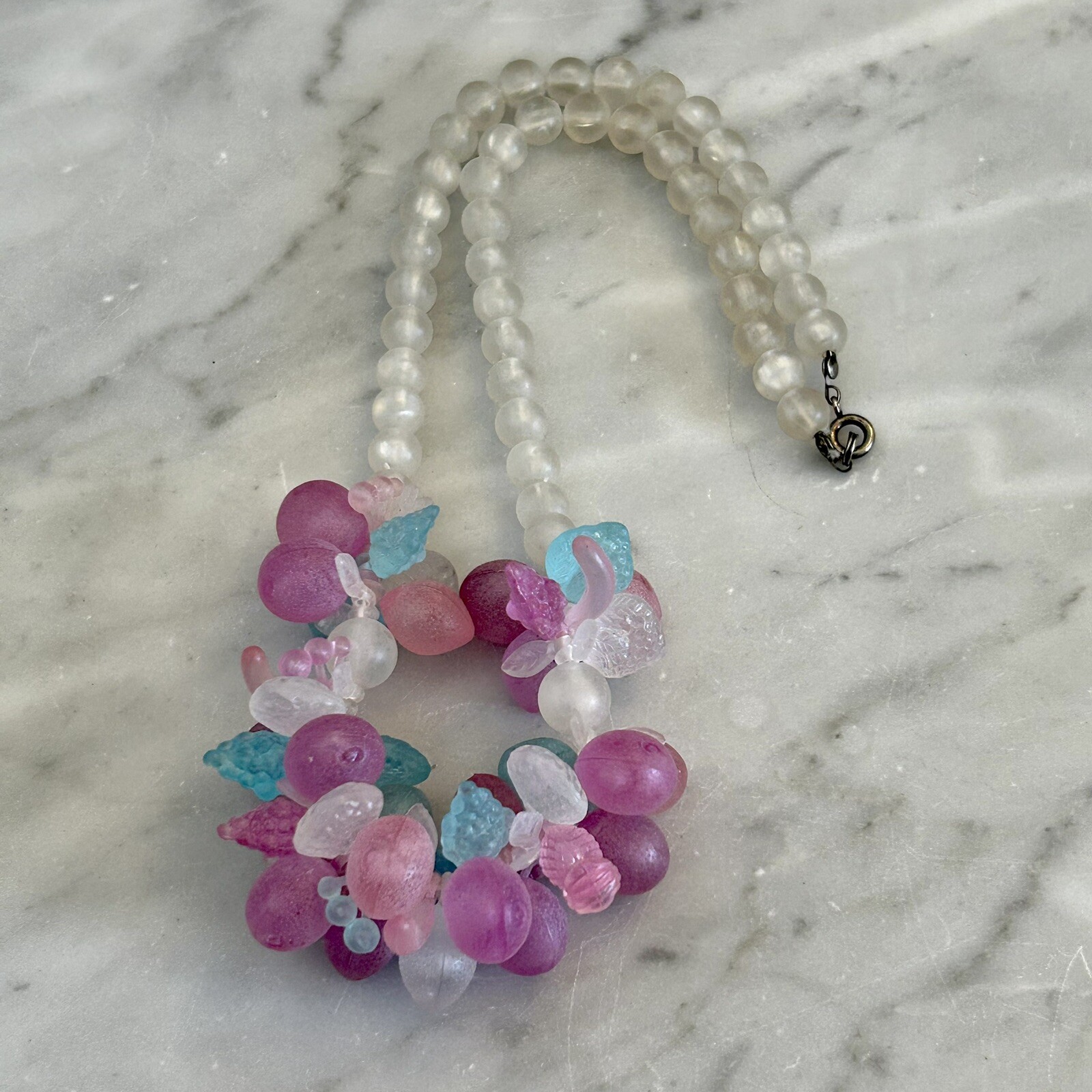 Vintage Frosted Lucite Fruit Salad Necklace Pastel Multicolor 50s/60s Kitsch 19″