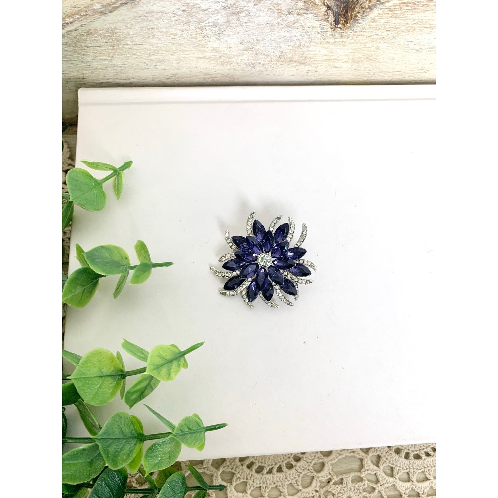 Vintage Blue Violet Rhinestone Flower Brooch Silver Statement Pin Mid Century