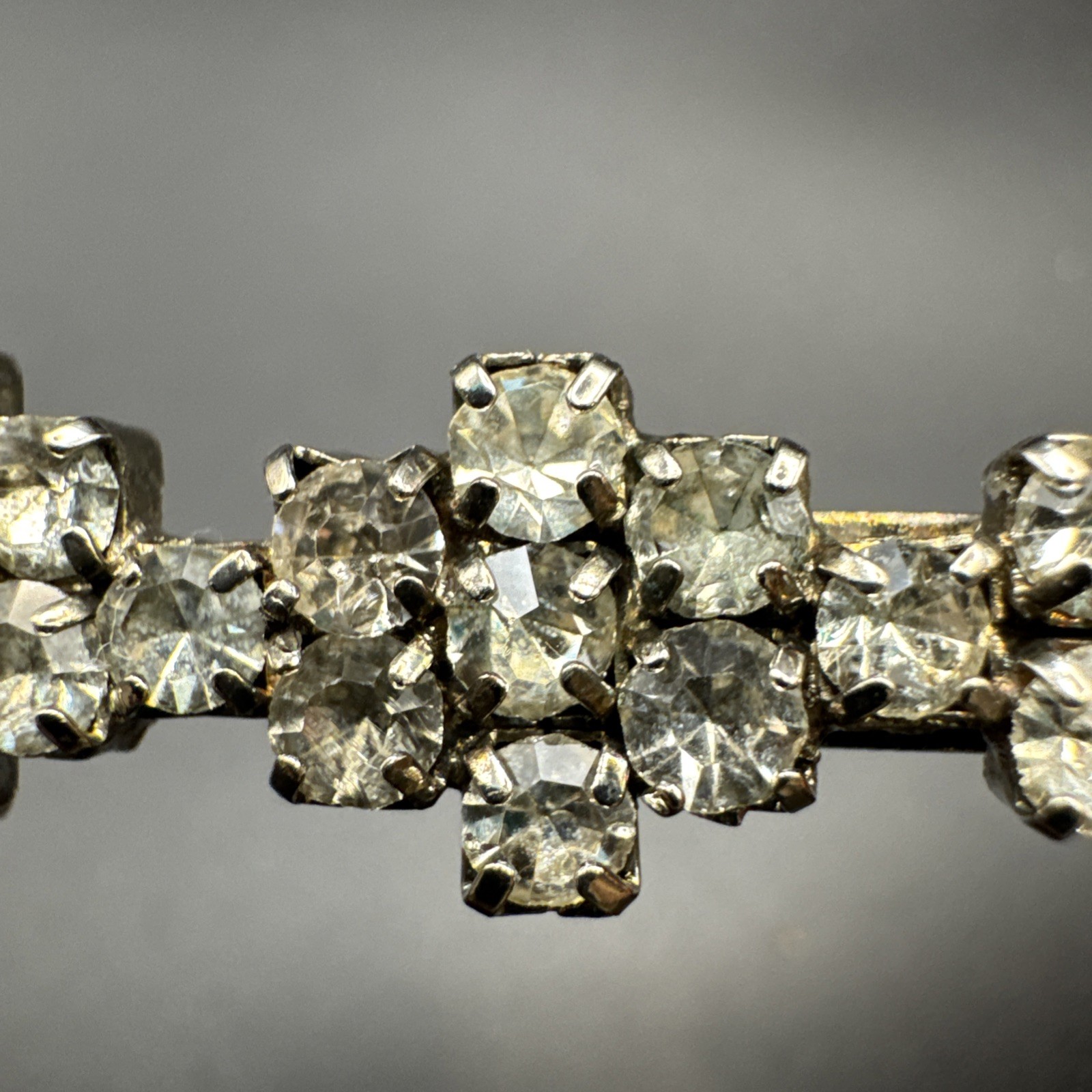 Vintage 1940s Long Ice Rhinestone Geometric Bar Pin 7.3cm Silver Tone C Clasp