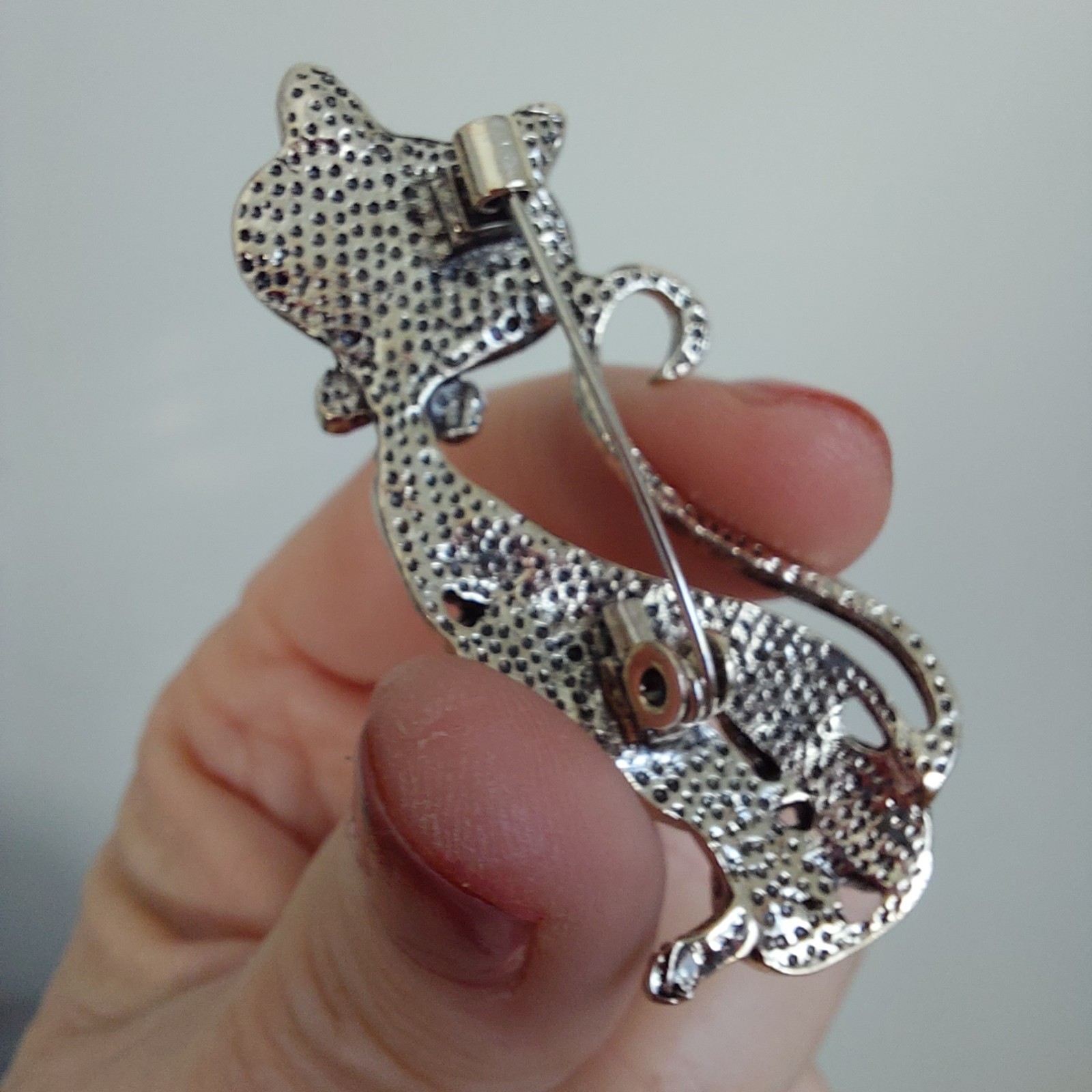Whimsical Retro Cat Brooch Faux Abalone Silver Tone MCM Style 2″