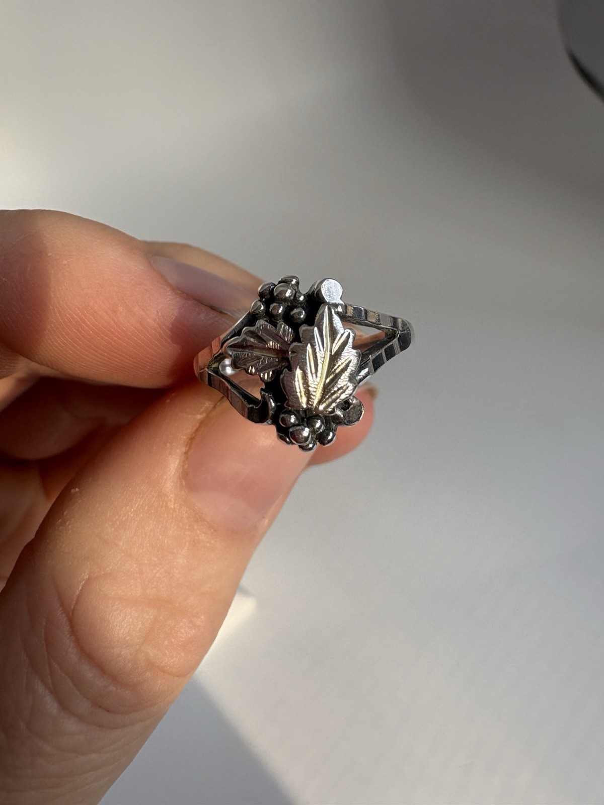 925 Sterling Silver Nature Leaf Grape Ring Size 5 3/4 Women’s Jewelry
