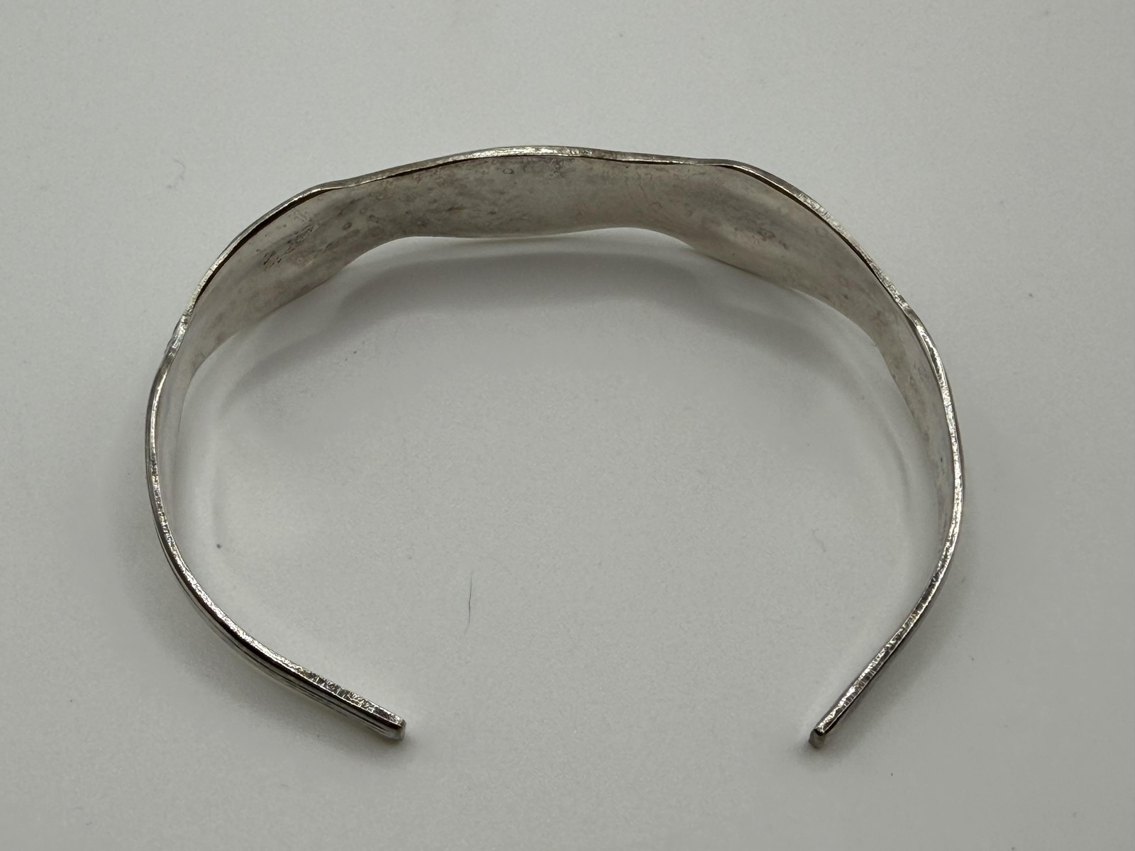 WM A ROGERS ONEIDA LTD FLORAL SPOON CUFF BRACELET SILVER PLATED WOMENS VINTAGE