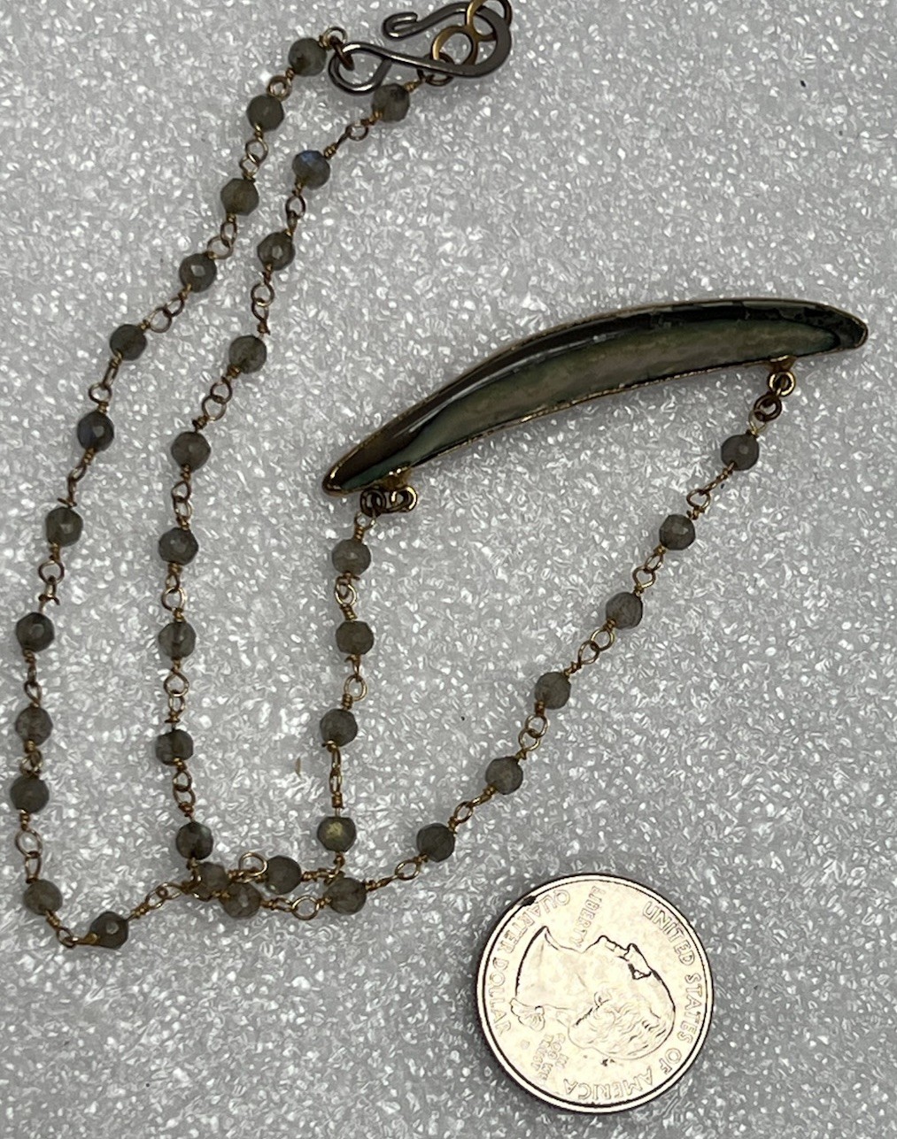 Vintage Dainty Labordorite Chain Necklace Paua Shell Pendant Gold Tone 16”