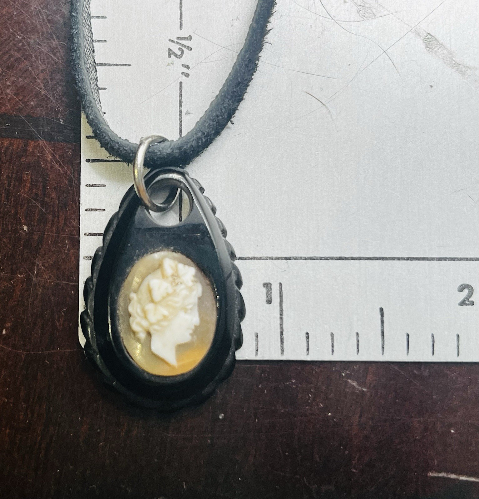 Victorian Carved Whitby BLACK JET SHELL CAMEO MOURNING Leather Choker necklace