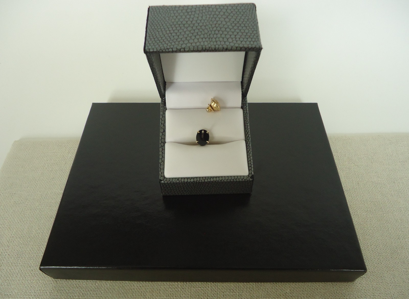 VTG Coleman Co 10k Yellow Rose Black Hills Gold Black Onyx Guardian Angel Pin