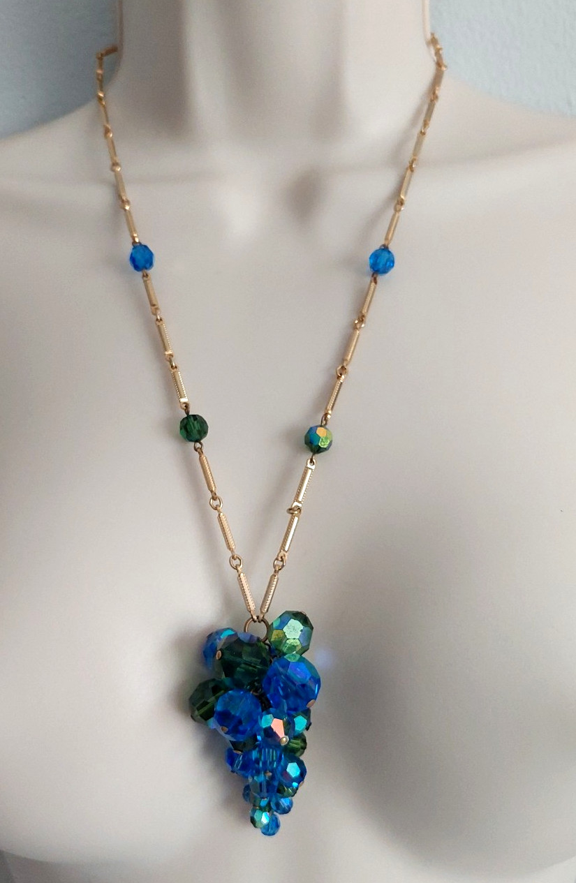 Vintage Gold Tone AB Crystal Blue Green Cluster Pendant Necklace 28 ” Grapes