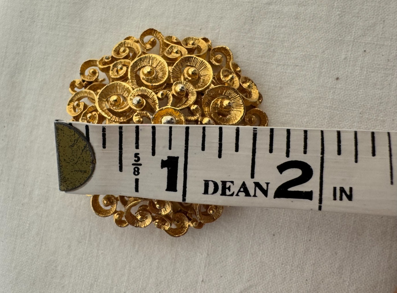Vintage CoroCraft Filigree Brooch Pin Domed Gold Tone Layered 3D Signed