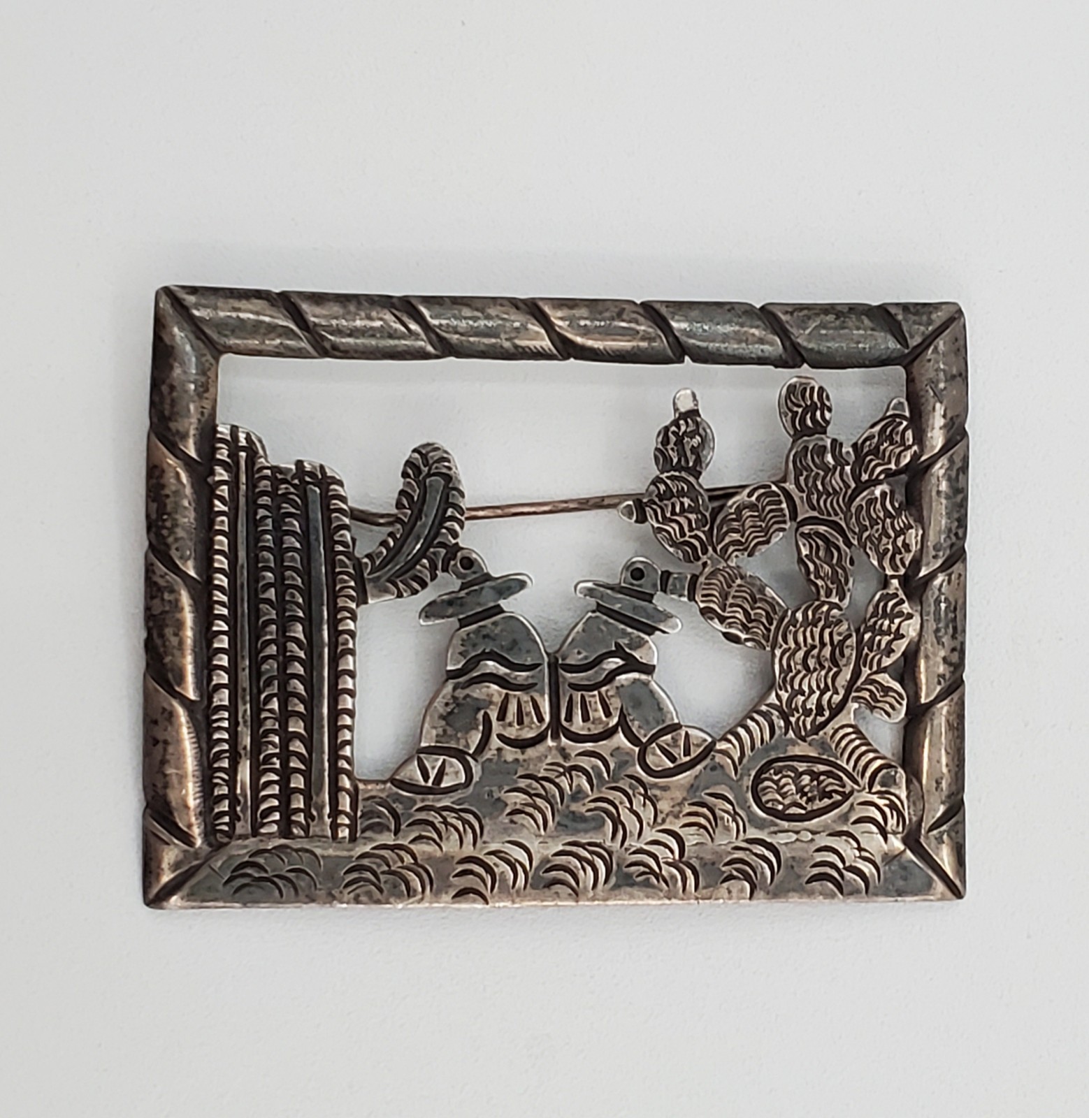 Mexican 980 Silver Brooch 2in Siesta Men Cactus Scene Handmade 17.1g Fine VTG