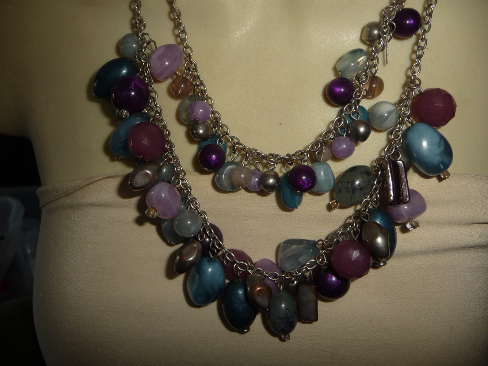 NY 2 ROWS PURPLE VIOLET BLUE GRAY DANGLE BEADS SILVERTONE CHAIN NECKLACE #16/28