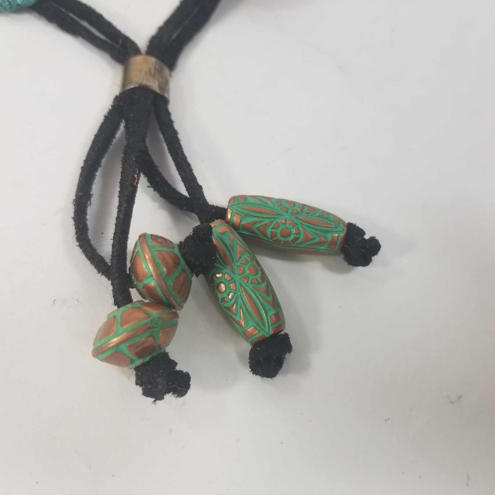 VTG Native American Conch Bolo Tie Leather Cord Dangle Necklace