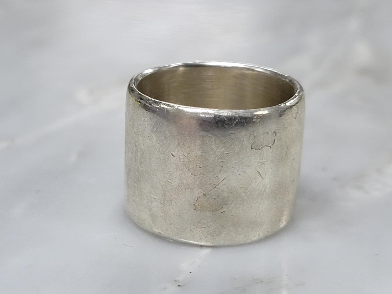Vintage Sterling Silver Thick Band Ring ~ Size 7.25 ~ 14.3grams ~ 1-E107