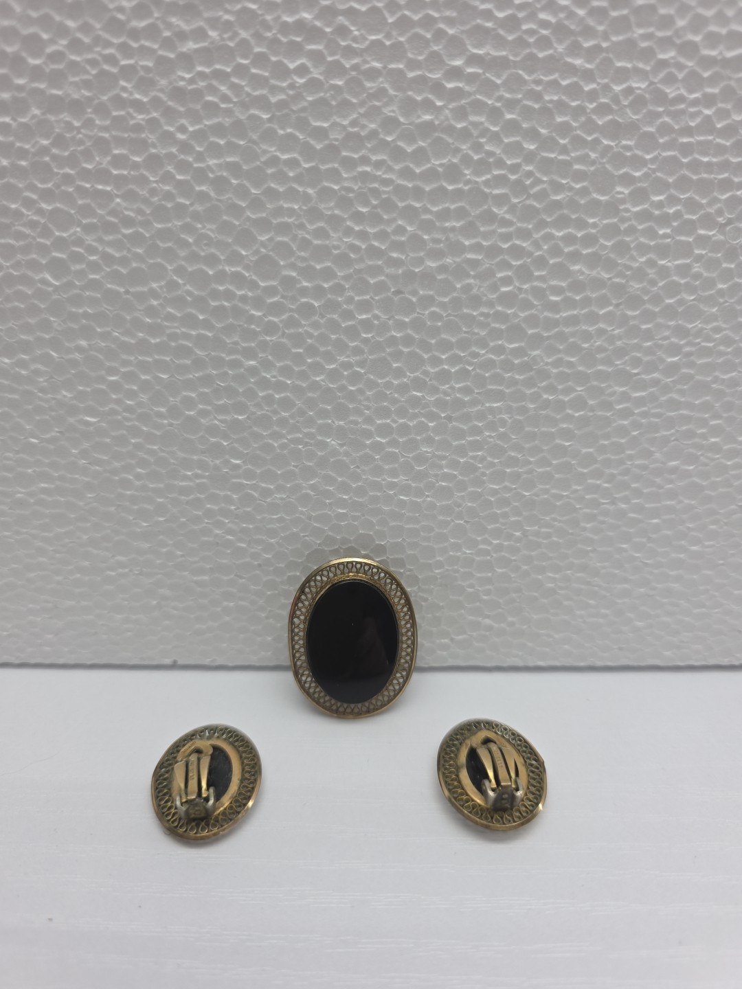 Vintage Winard 1/20 12k GF Black Onyx Clip On Earrings And Brooch Set