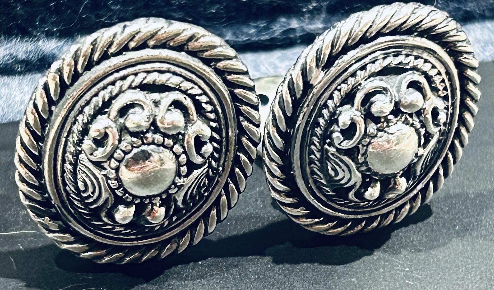 Vintage Sterling Silver Repousse Button Style Earrings Signed MEX 925 15.18 Gr.