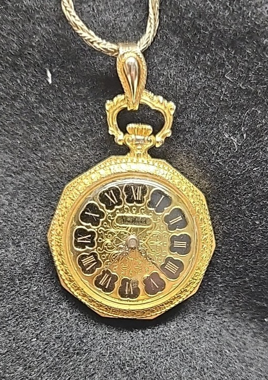 Sheffield Pocket Watch Necklace 26″ Chain Gold Tone Manual Wind Vintage
