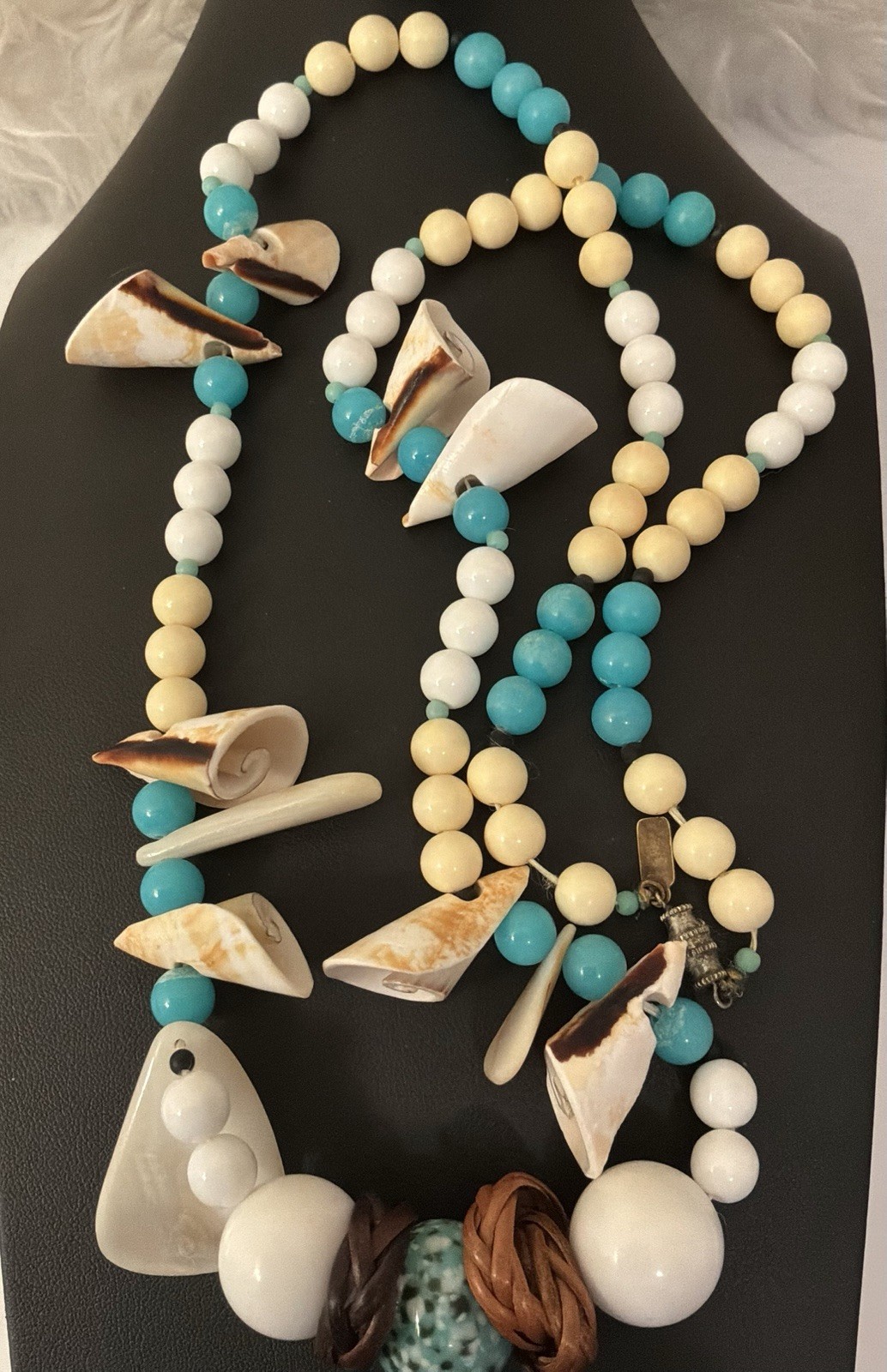 Kenneth Jay Lane 80’s Seaside Resort Necklace W Shells White Blue Beads