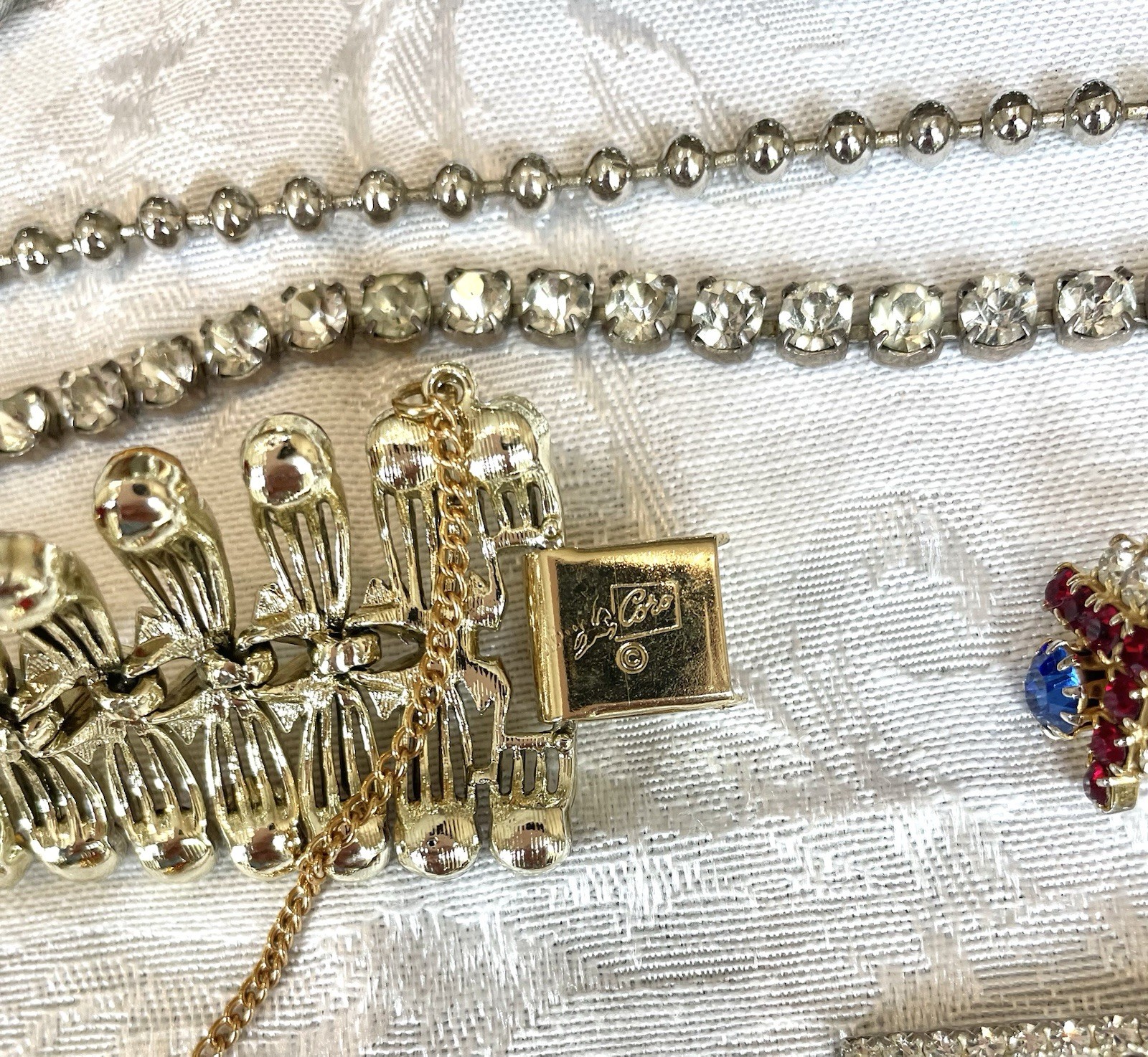 Large Lot 130+ Pc VINTAGE & ANTIQUE Jewelry Signed/Unsigned Coro Mixed Lot