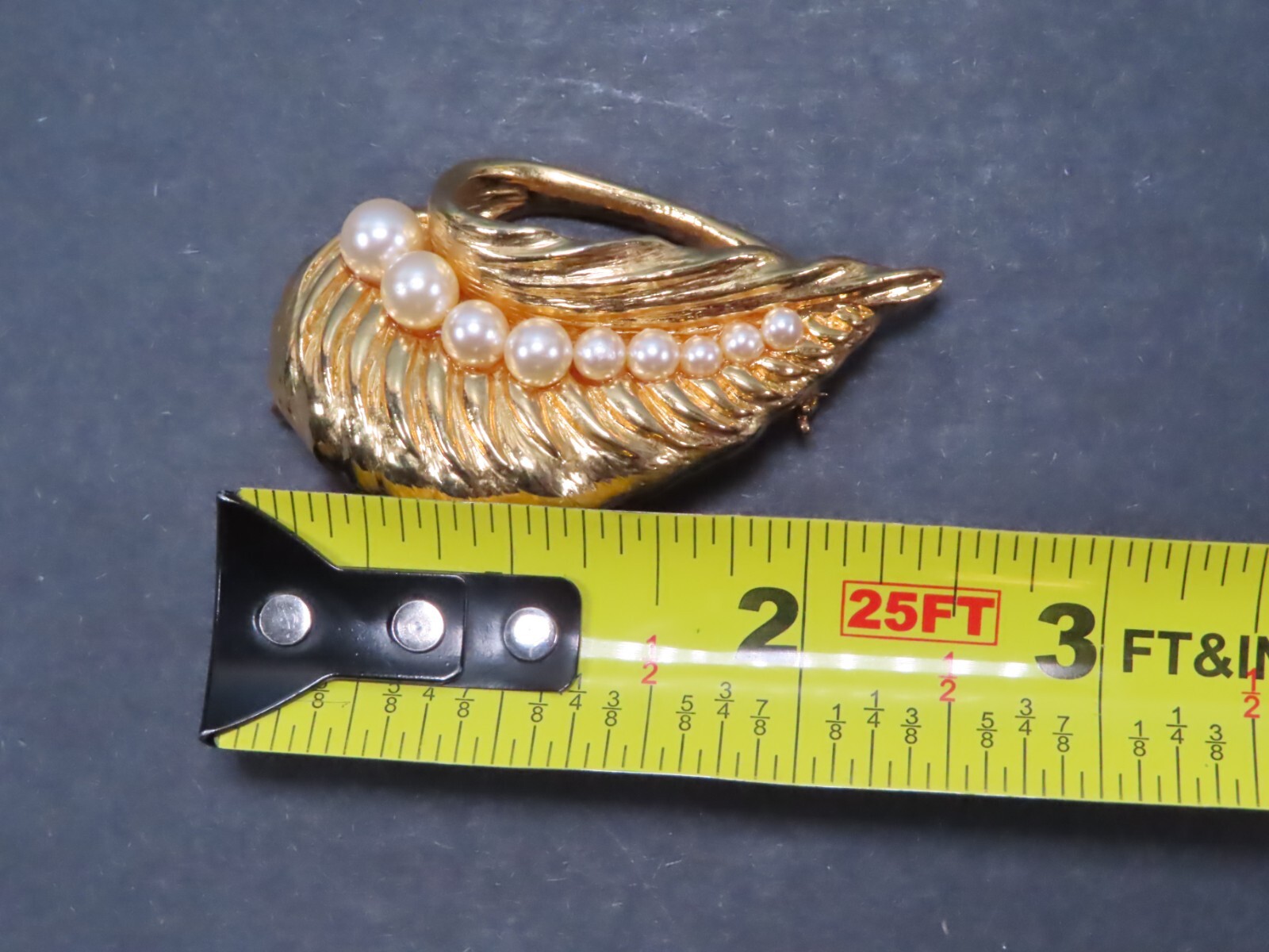 Gold Tone Faux Pearl Leaf Flower Brooch Lapel Pin 2.5″