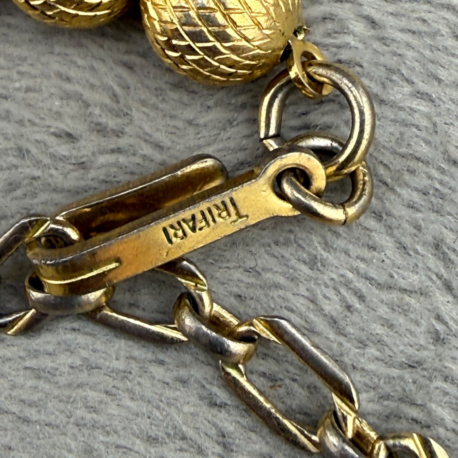Vintage Trifari Necklace Gold Tone Beaded Metal 15”