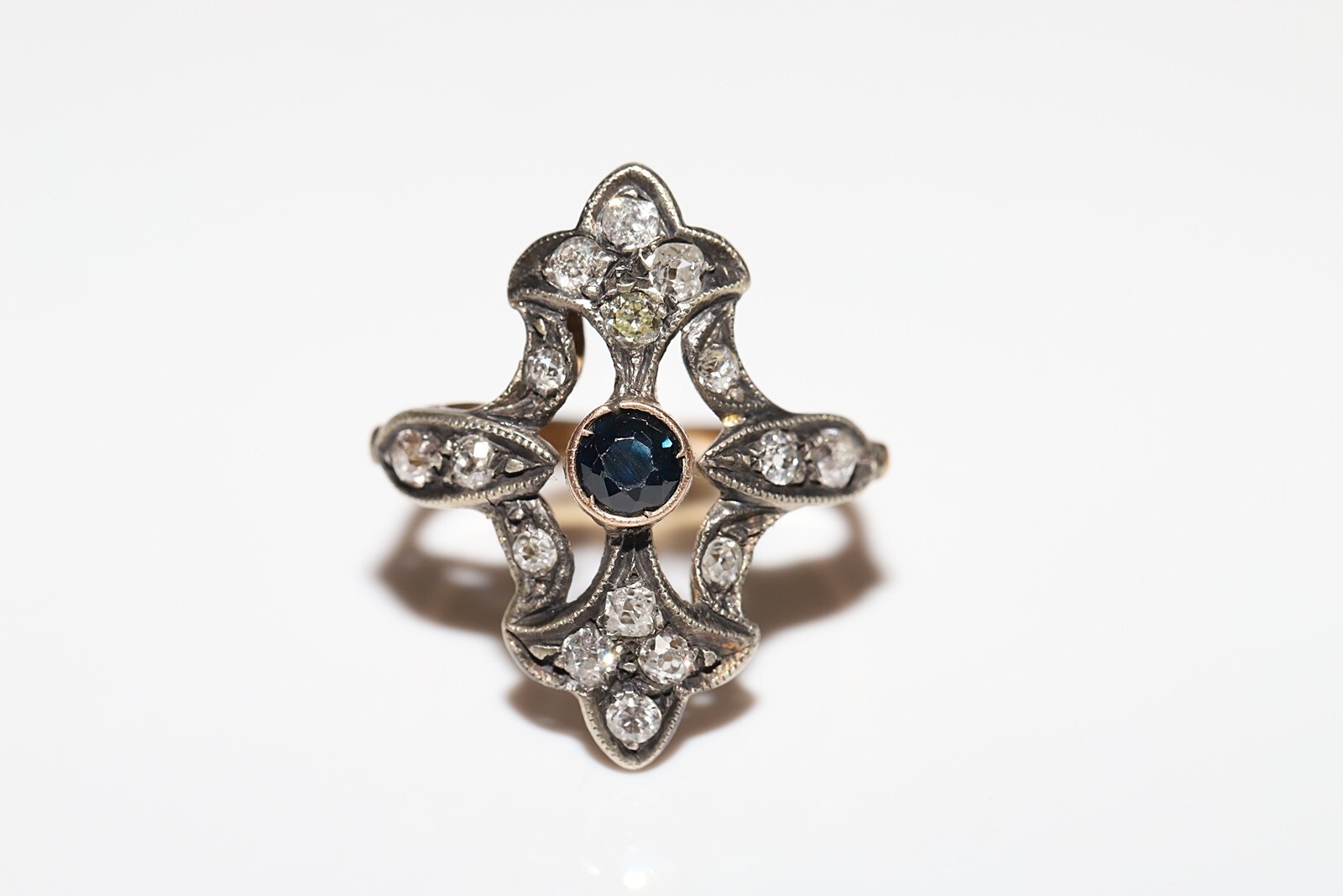 Antique Circa 1920s 14k Gold Top Silver Natural Diamond And Sapphire Ring