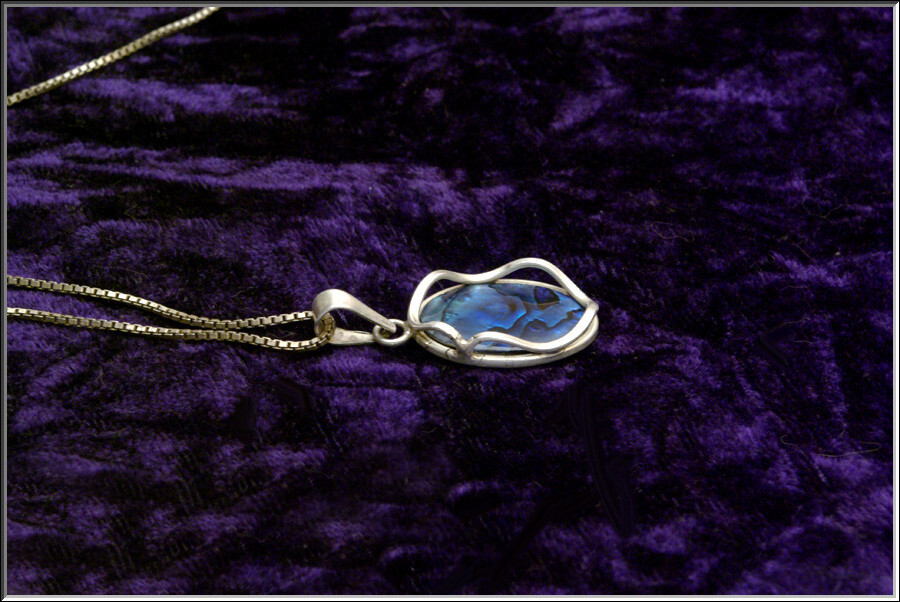 Vintage Poland Sterling Silver Abalone Paua Shell Pendant Necklace