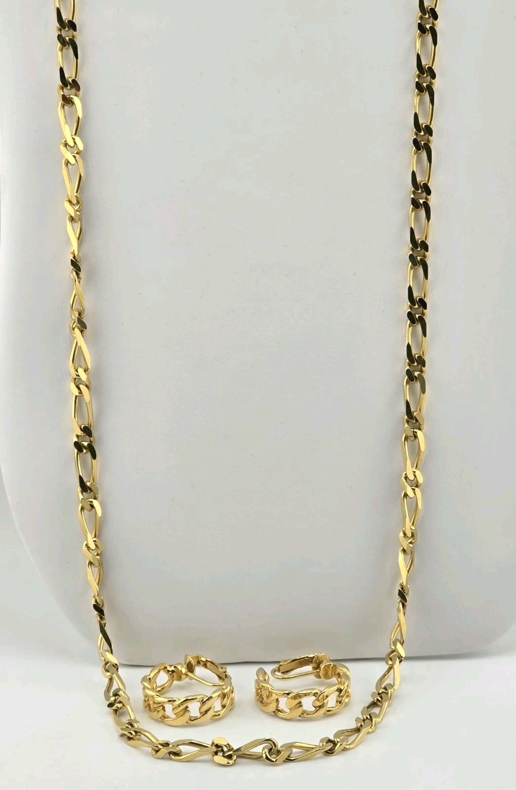 MONET 36″ LENGTH FIGARO CURB LINK NECKLACE☆ 1″ CLIP-ON EARRINGS☆GOLD-PLATED☆EC☆
