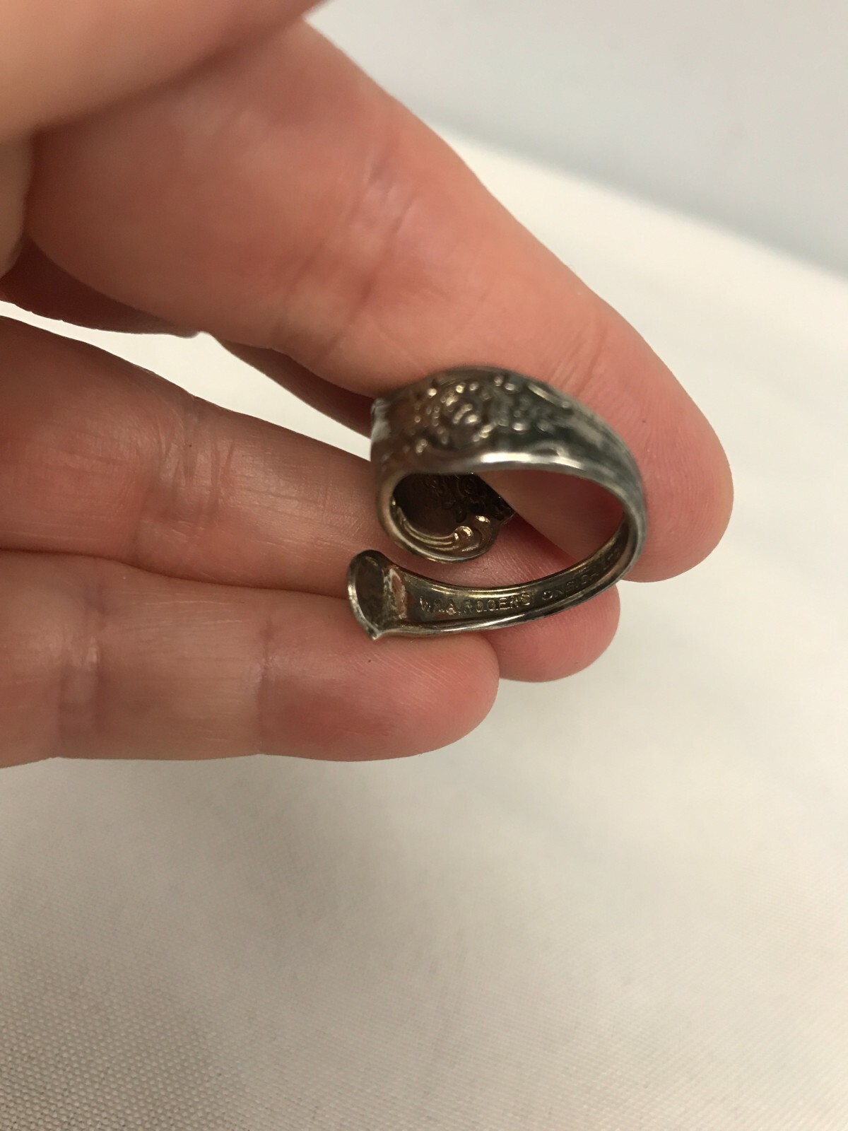 VINTAGE WM A ROGERS ONEIDA VANESSA FRANCESCA SILVERPLATE RING SIZE 5