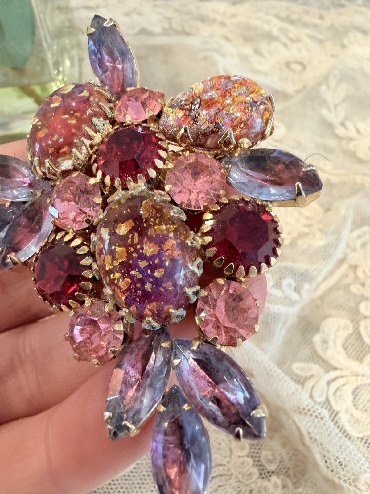 Juliana Style Brooch Pin Pink Red Purple Stones Rhinestone Gold Tone Vtg