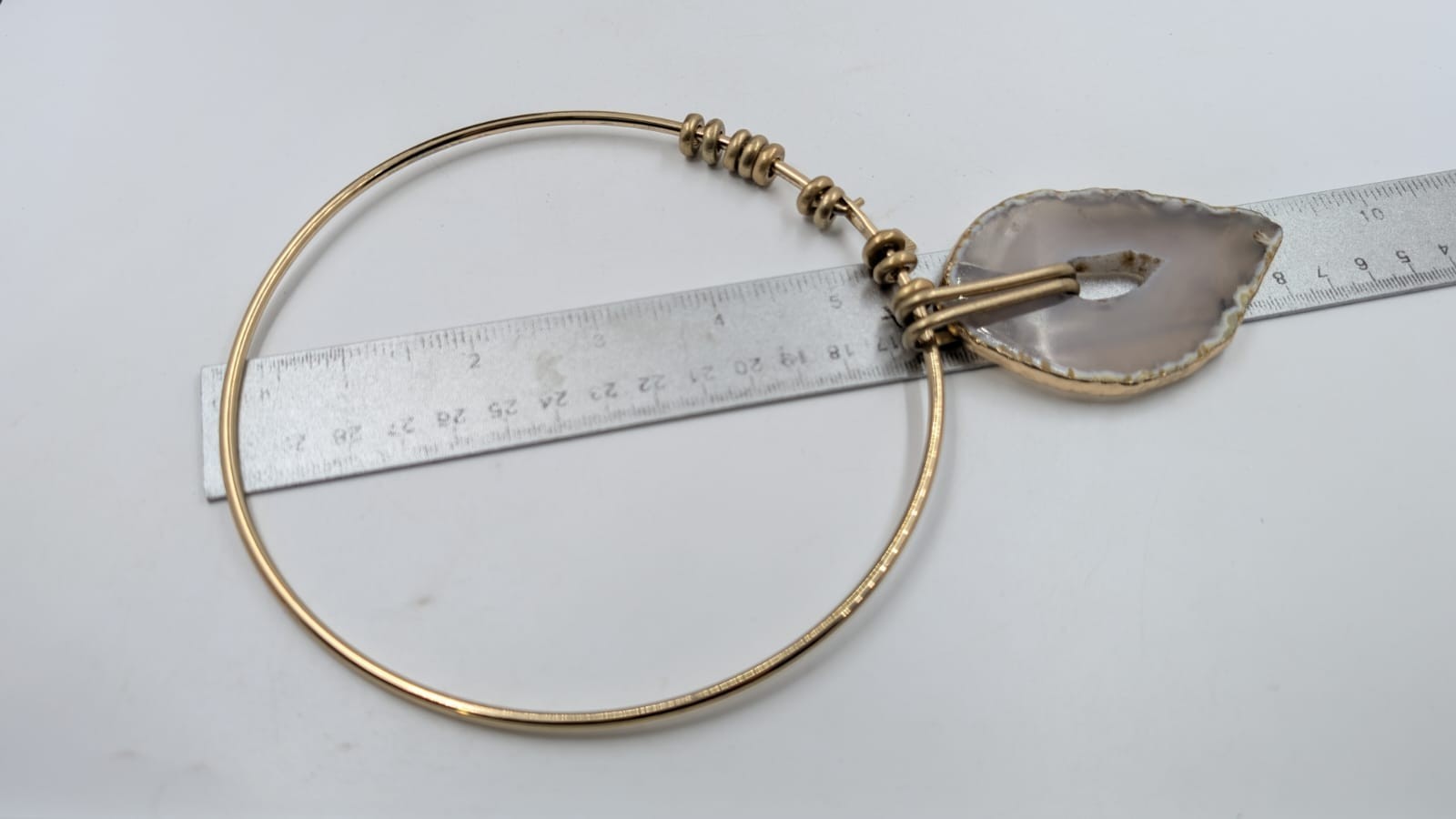 RLM Robert Lee Morris Soho Gold Tone Absract Stone Pendant Choker Necklace JN01