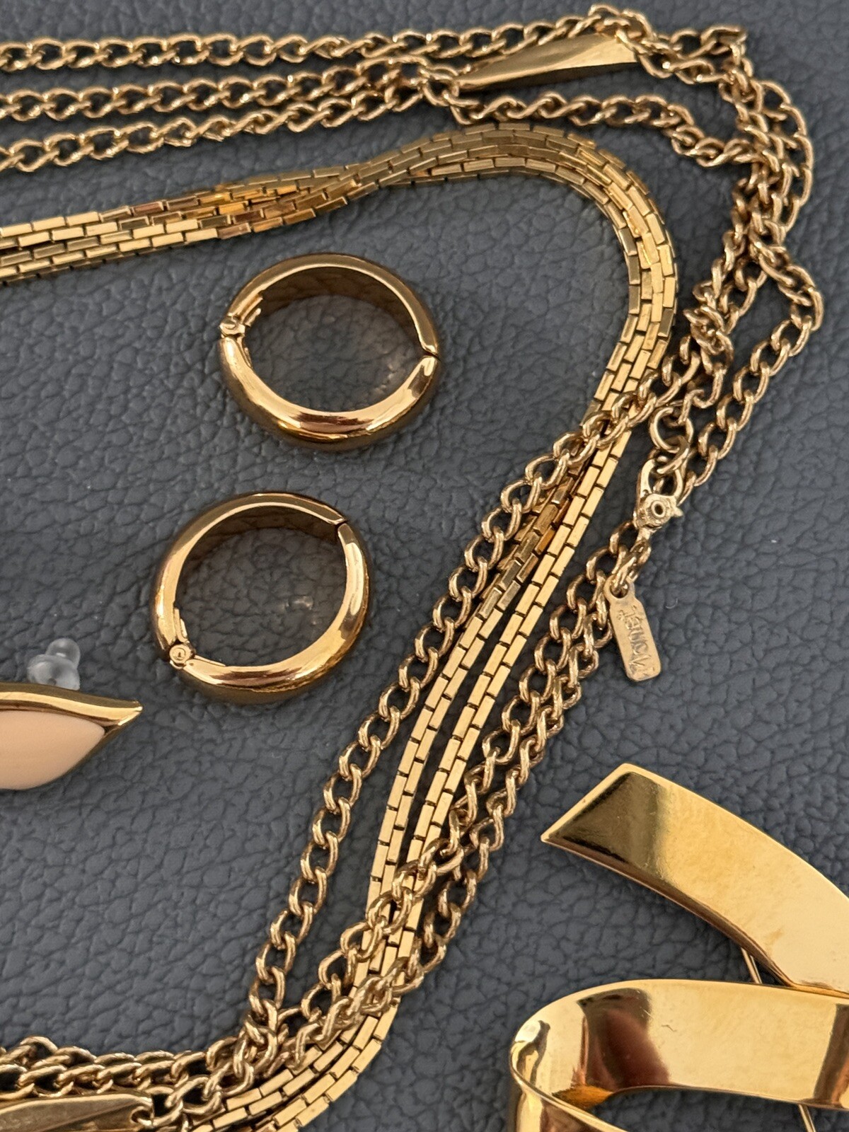 Vintage MONET Jewelry Chain Necklaces Brooch Earrings Lot Of 5 Gold Tone Marked