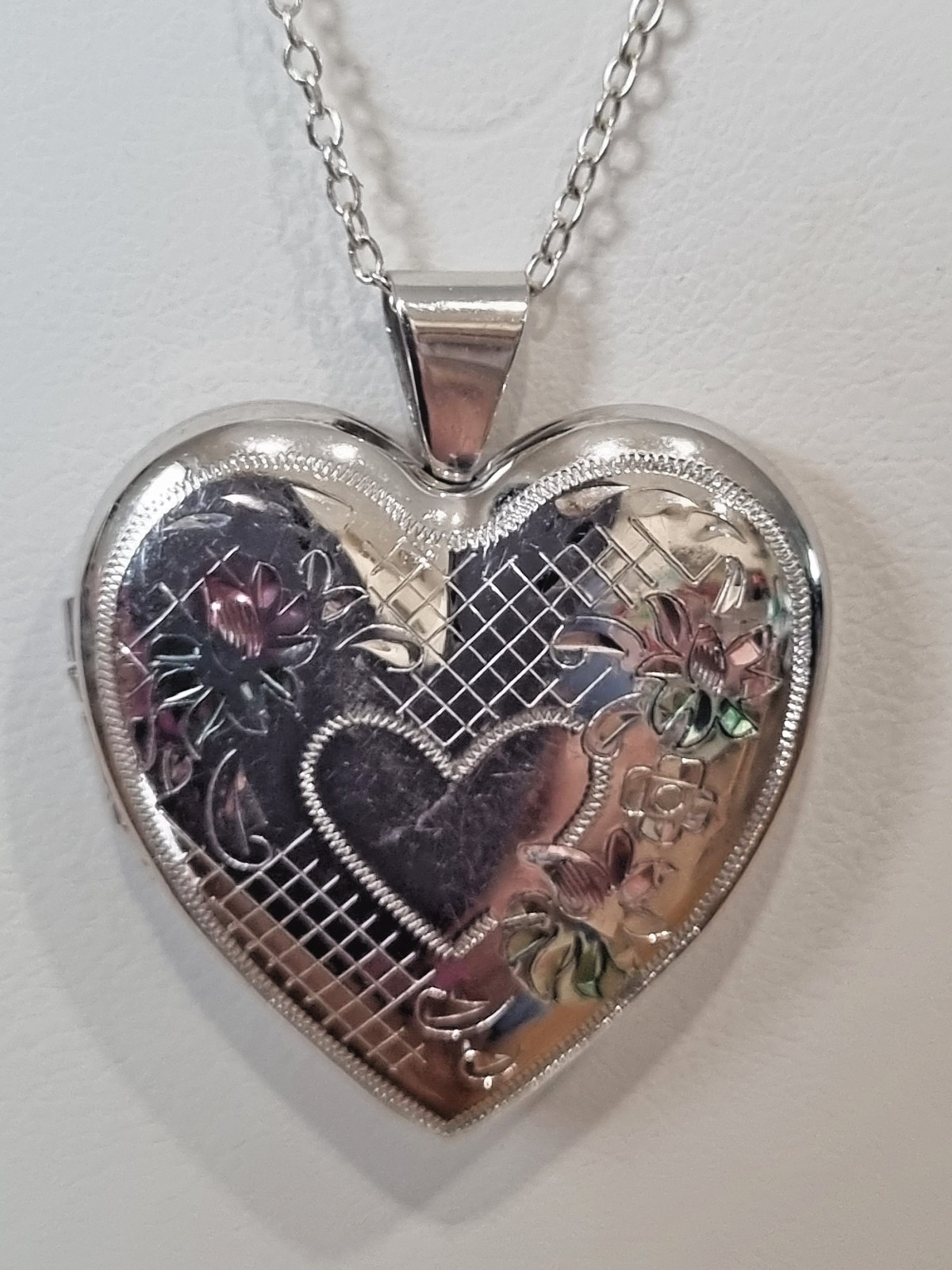 Vintage Sterling Silver Large Heart Rare 4 Photo Locket Chain USA made See Video