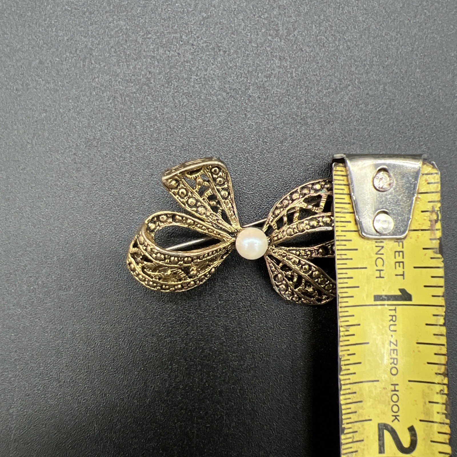 Vintage Gold Tone Filigree Bow Brooch Pin￼ Faux Pearl Center Ribbon Pin Jewelry