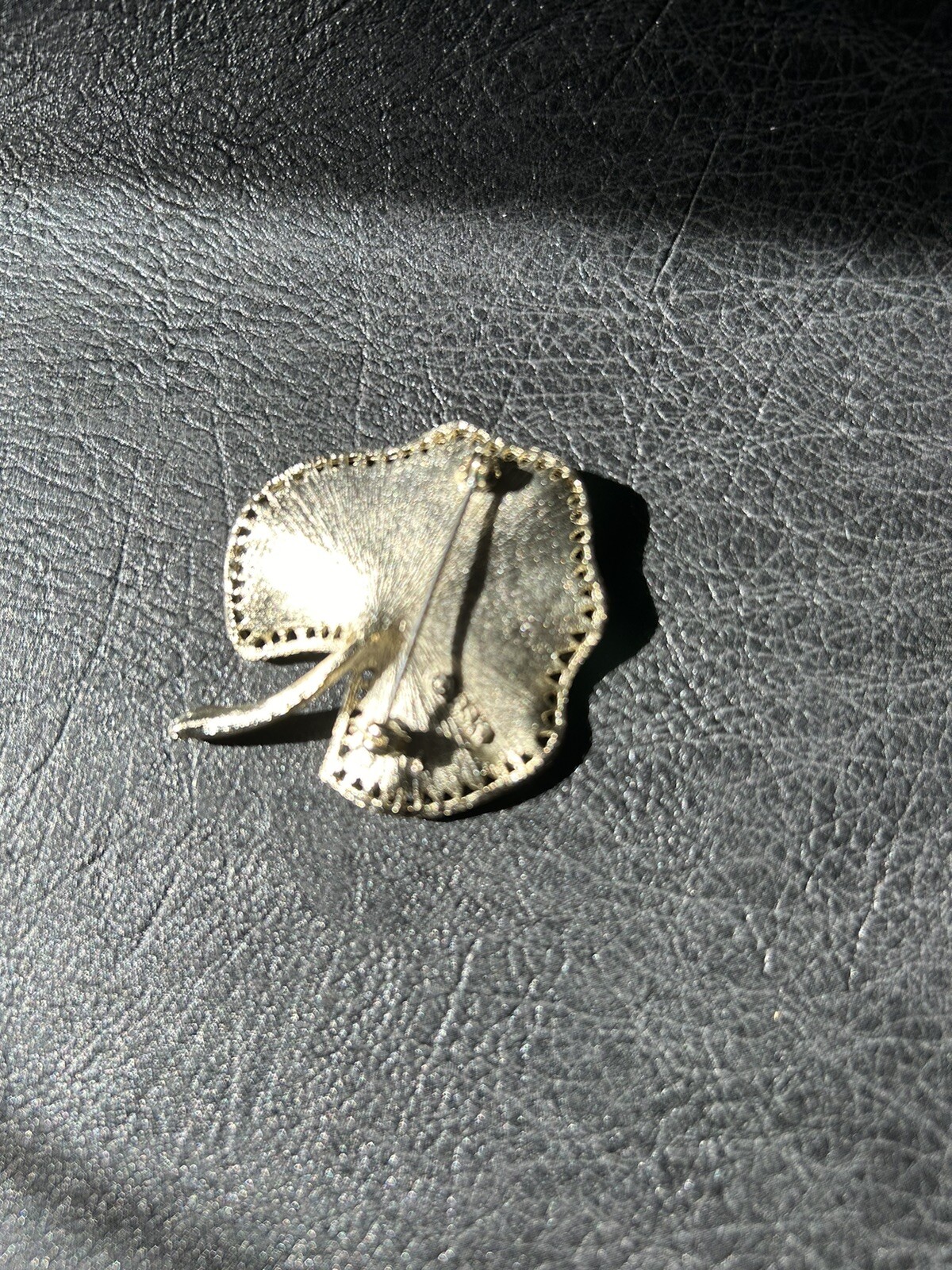 Vintage BSK Gold-Tone Leaf Brooch – Signed and Beautiful!