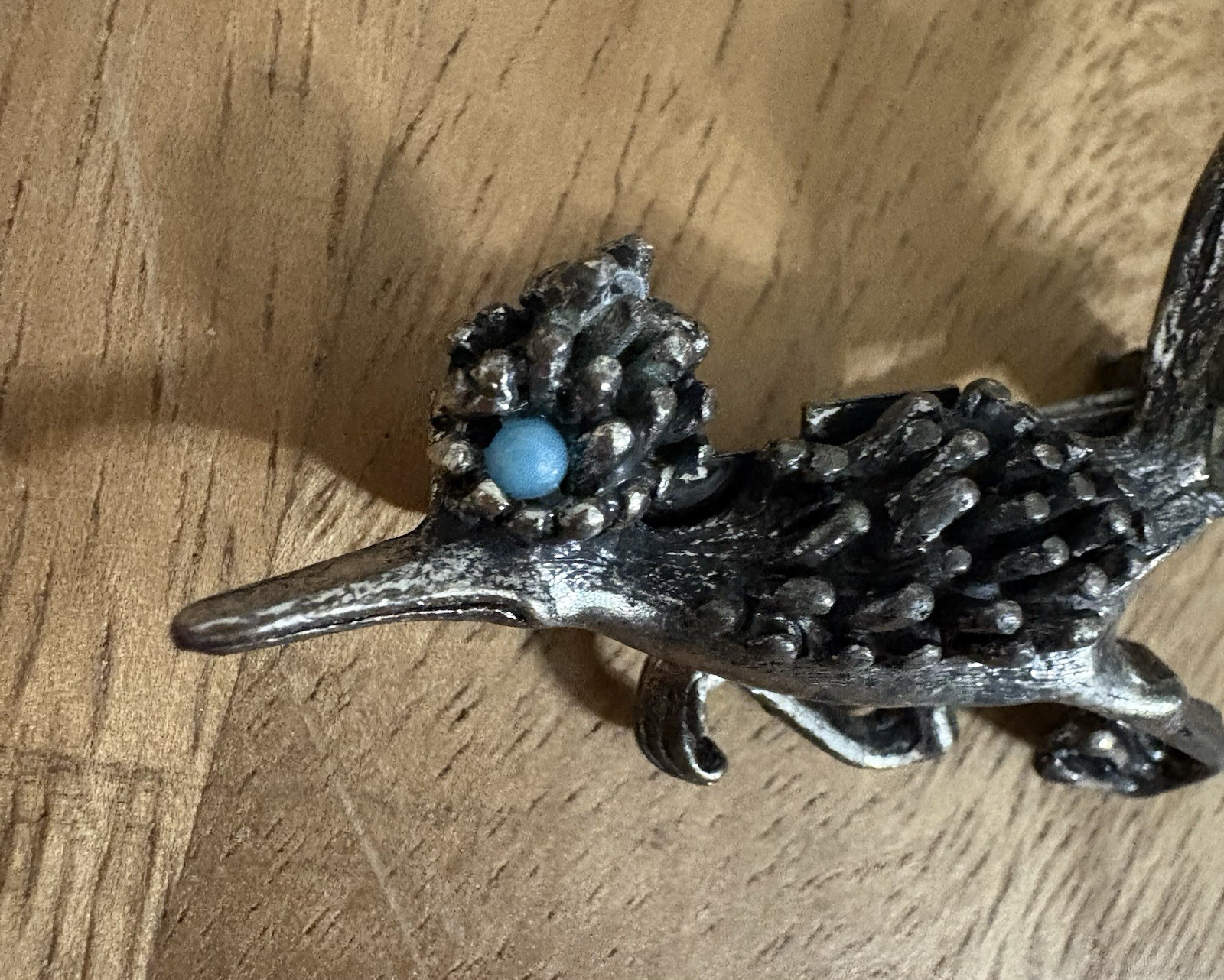 Vintage Unsigned Pewter Roadrunner Brooch Pin Turquoise Eye Textured Golf Ball