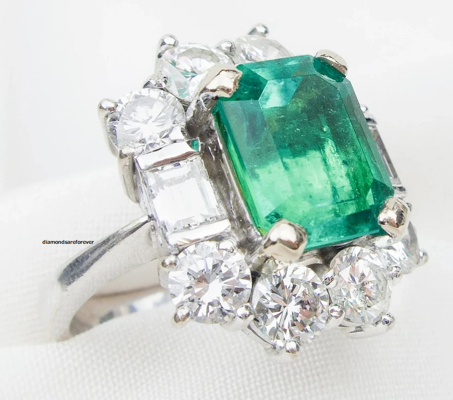Elegant Vivid Green 3.33CT Colombian Emerald With 2.60CT White CZ Halo Fine Ring