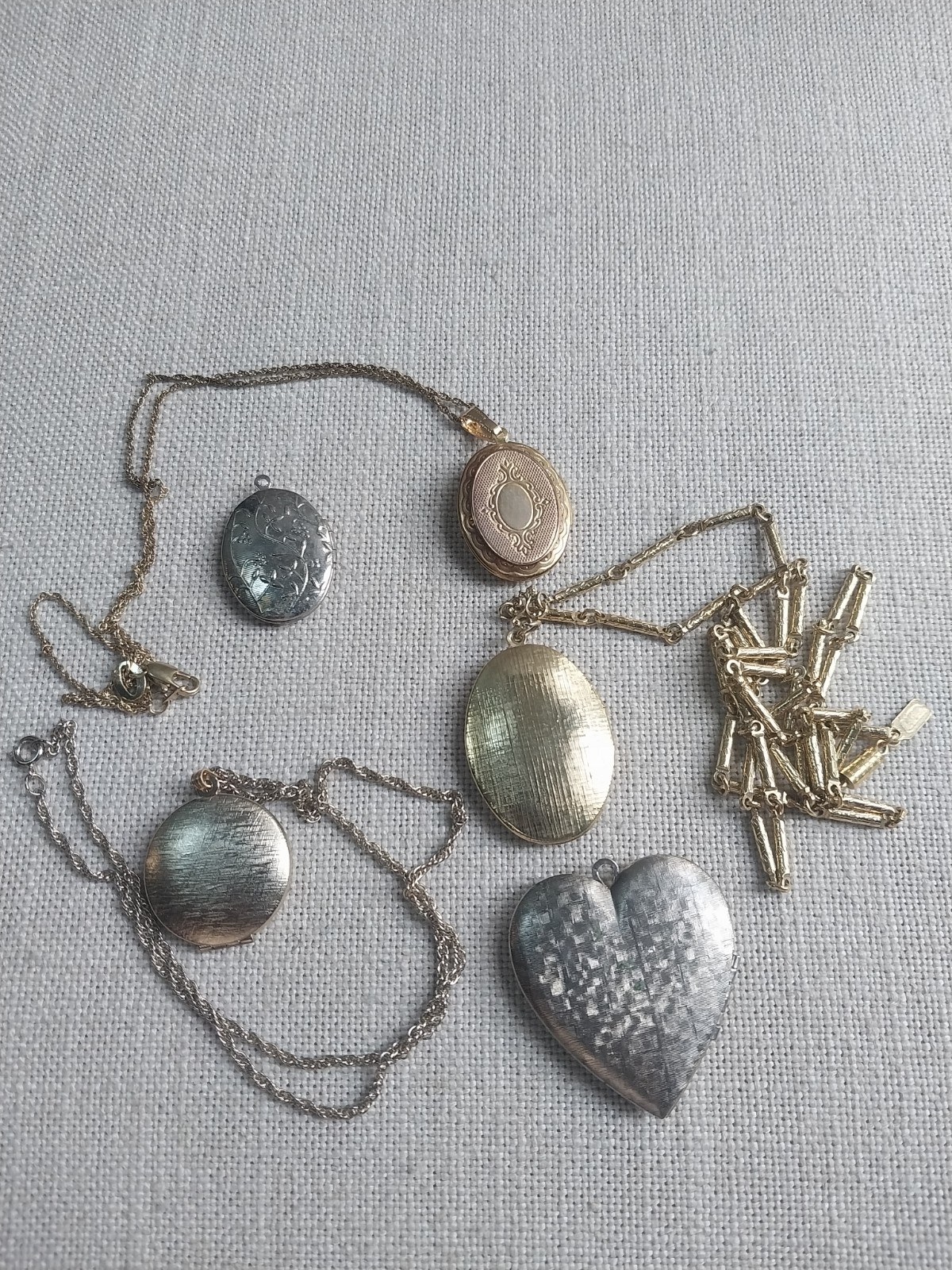 Lot Of 5 Vintage Lockets With 1 Signed Lovely And Collectible Lot
