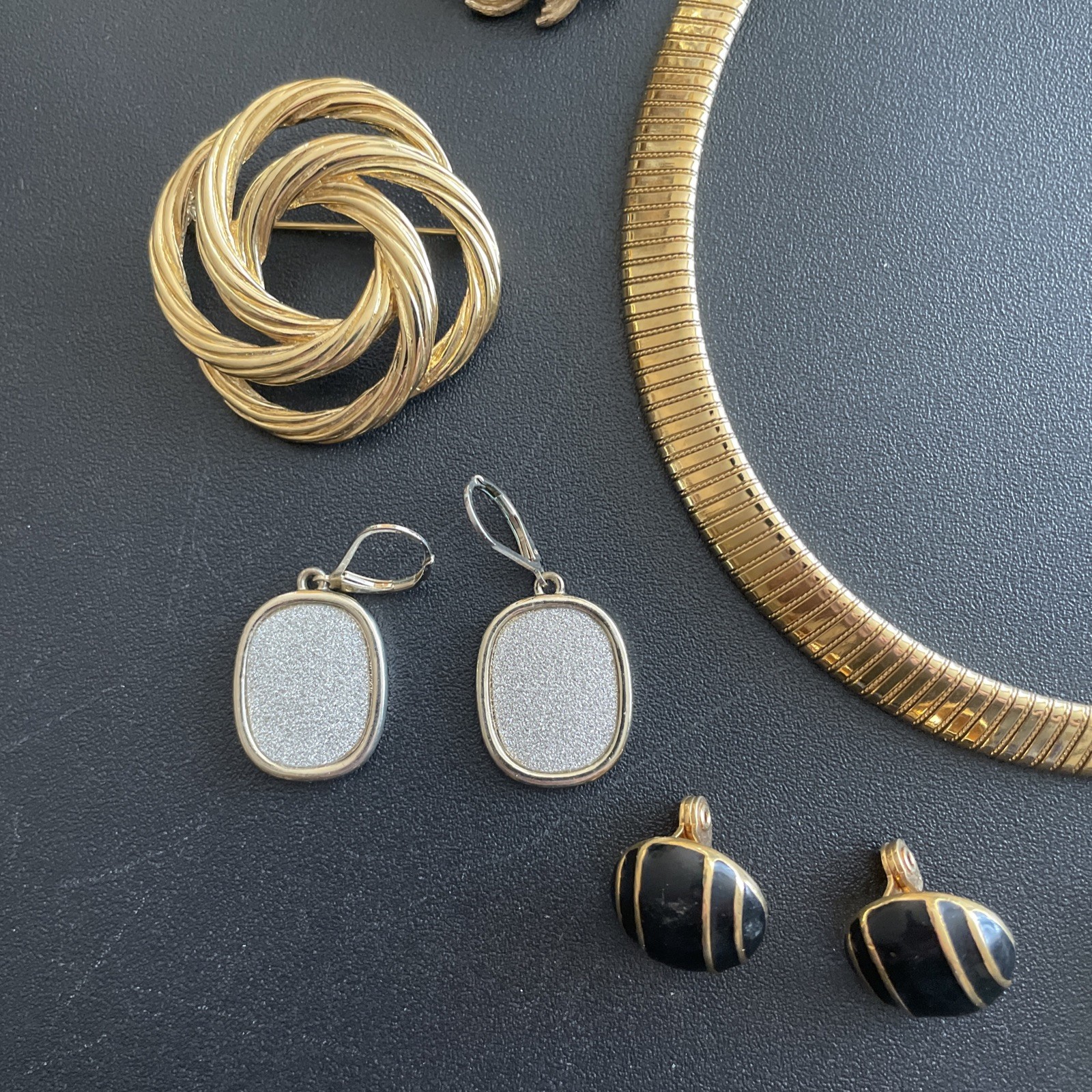 MONET Lot of 19 Pieces Gold & Silver Tone Jewelry Earrings Brooches Necklaces