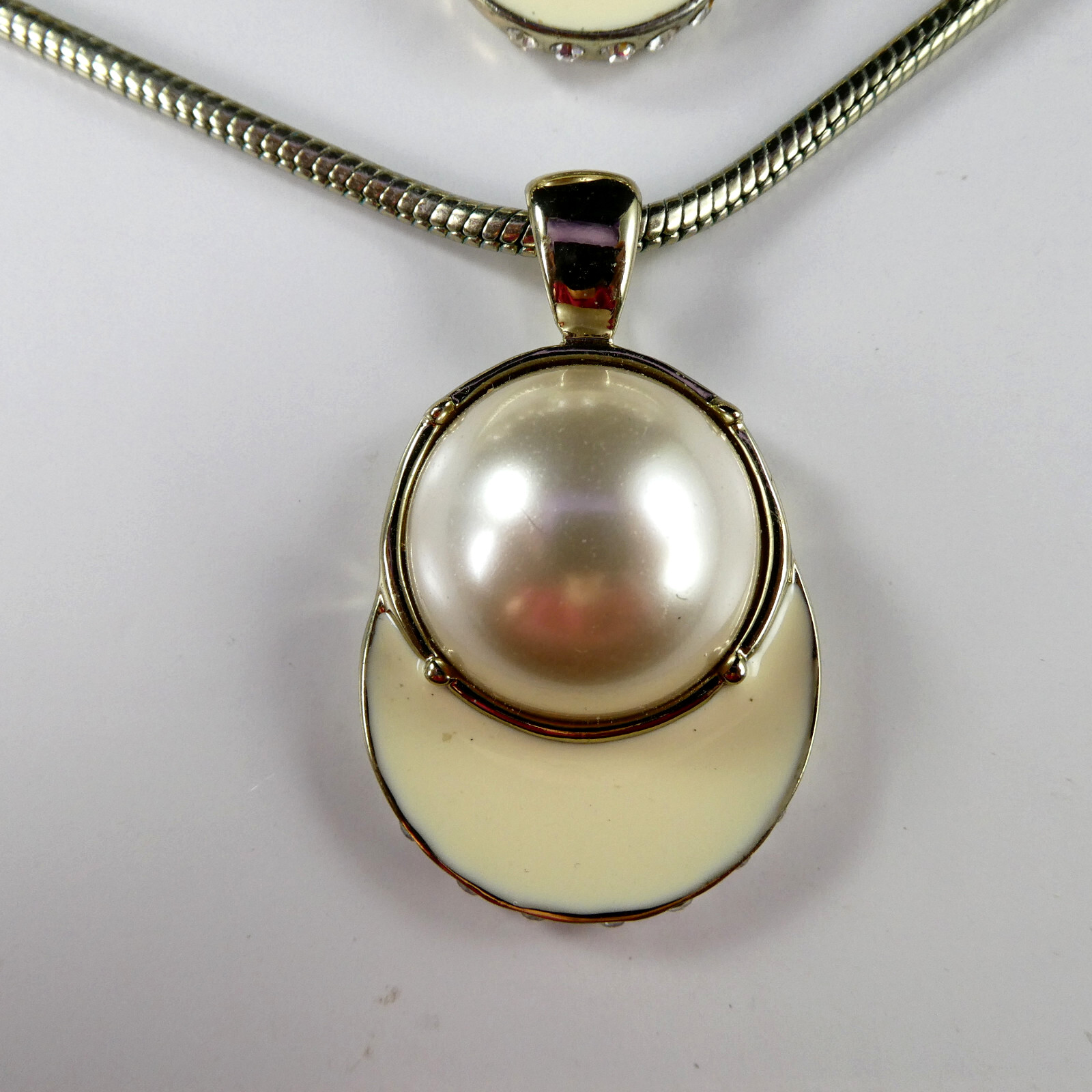 Coldwater Creek Cream Enamel Pearl Necklace Bracelet Earrings Set 3 Piece