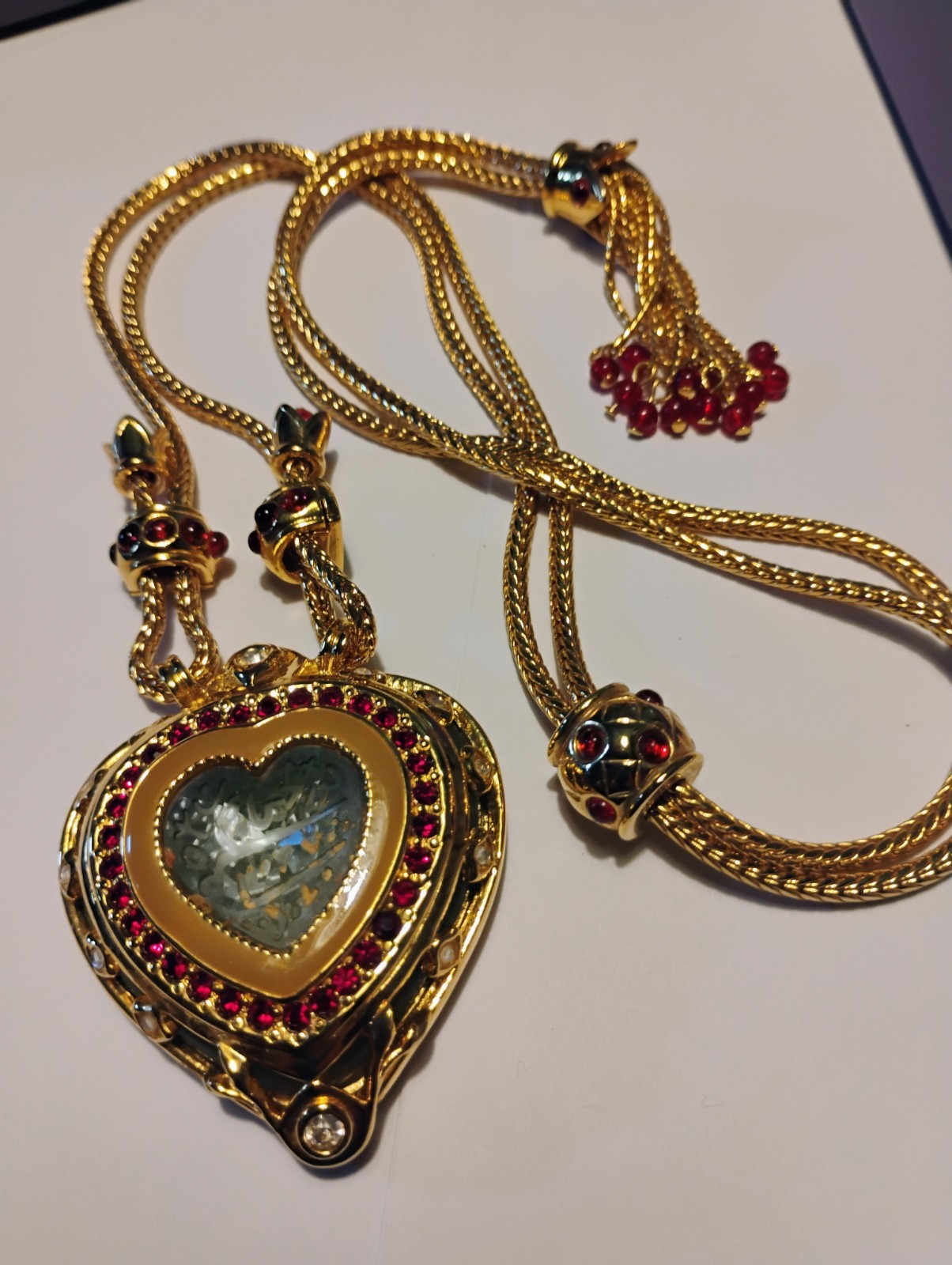 Elizabeth Taylor Shah Jahan Taj Mahal Heart Necklace Avon Margot Robbie