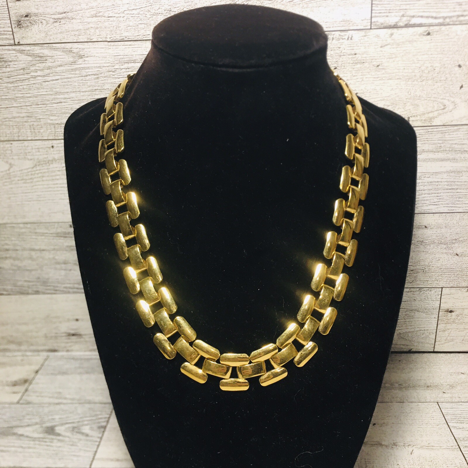 Vintage Trifari Signed Gold Tone Square Link Chain Necklace Articulated Estate