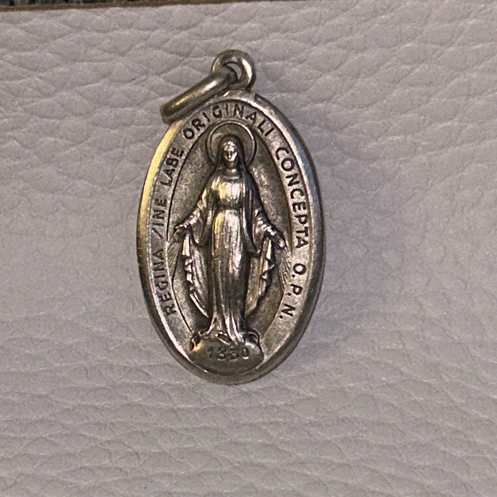900 European Silver True Vtg Italy St. Regina Religious Oval Pendant TESTED 1”