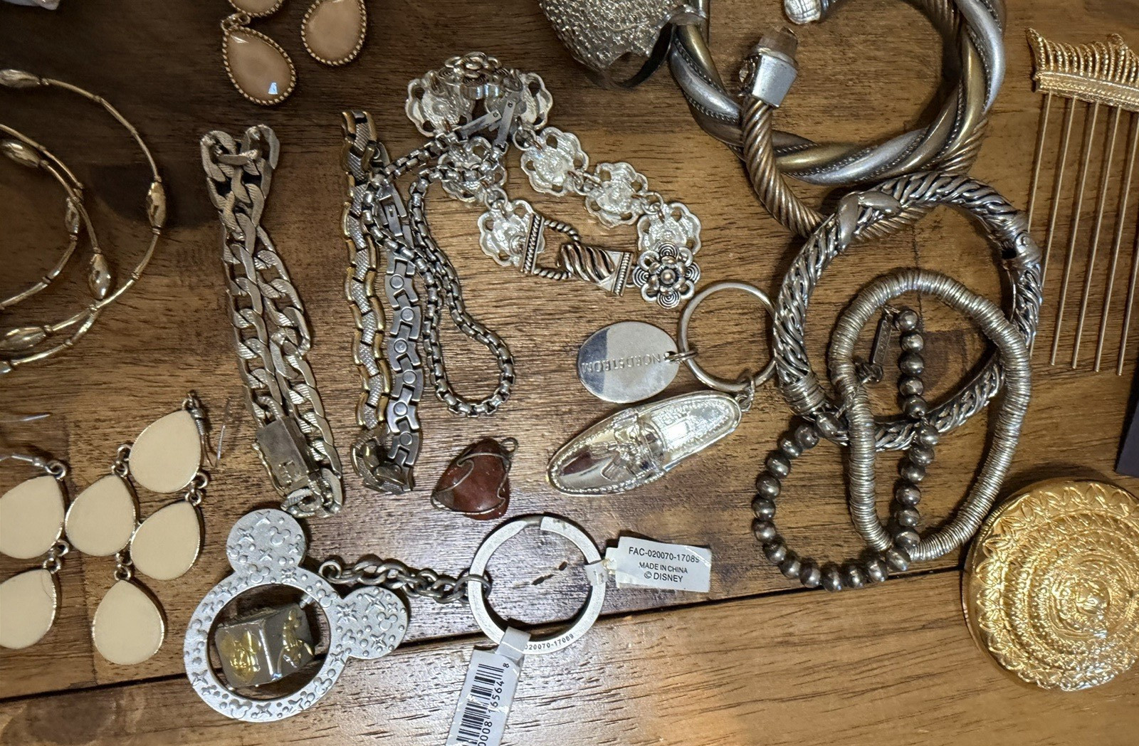 Vintage Modern Costume 99 Pieces Jewelry Lot Signed Necklace Earrings Broach