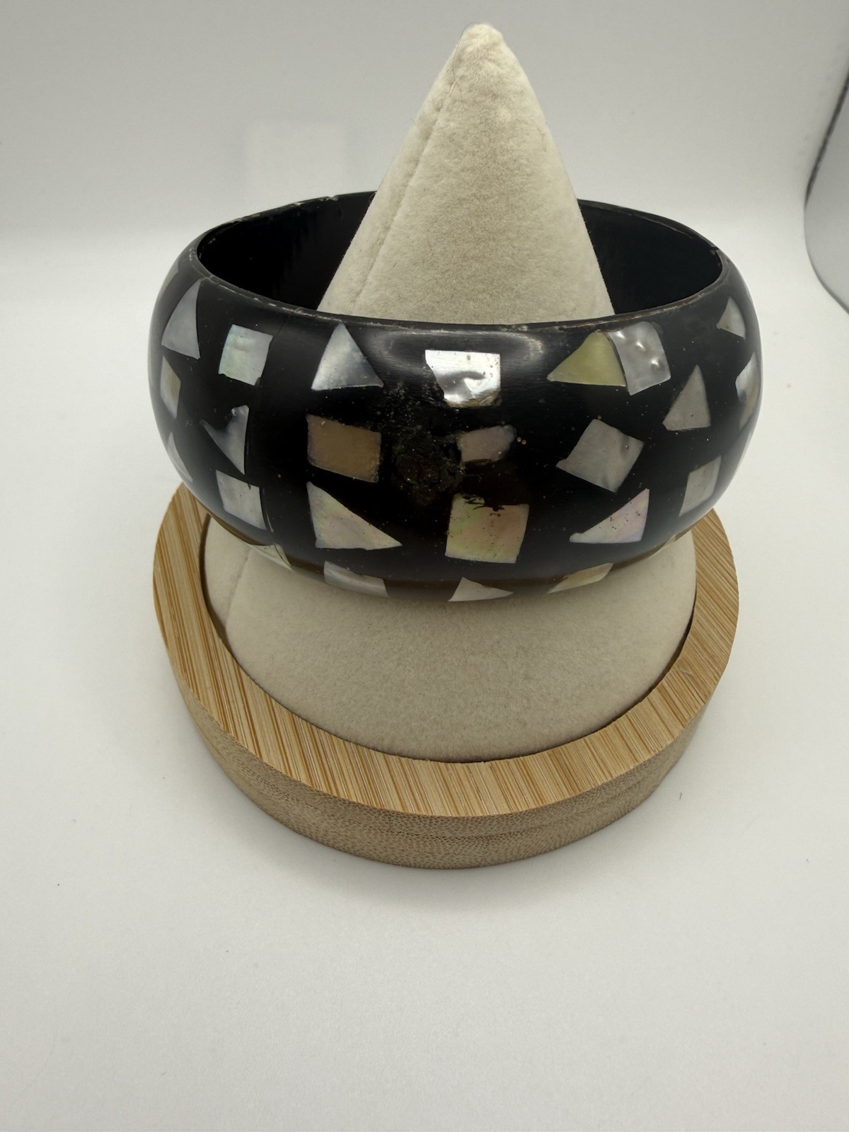Vintage Bracelet Wood Shell Acrylic White Black Bangle