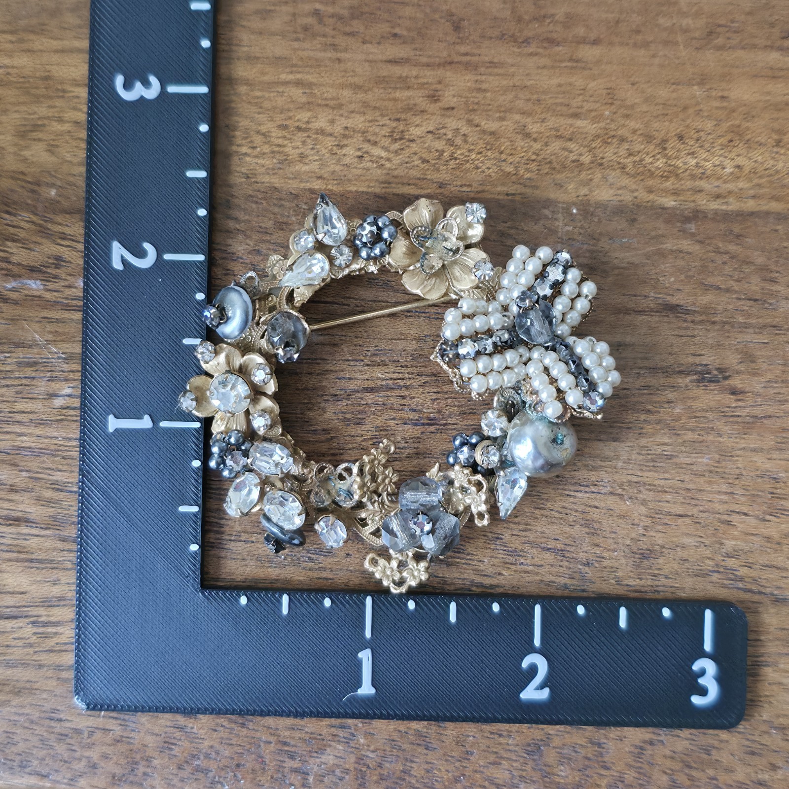 Vinatge Original By Robert Brooch Faux Pearl Gray Smokey Stones Gold Tone READ