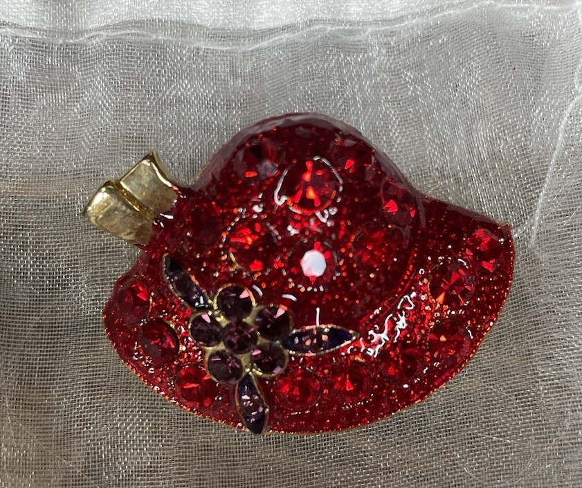 Red Hat Lady Brooch Pin Vintage And Jeweled !