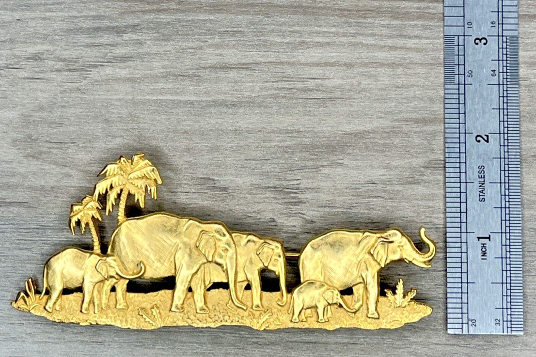 Vintage Huge JJ Jonette Elephant Family Walk Palms Safari Pin Brooch Gold Tone