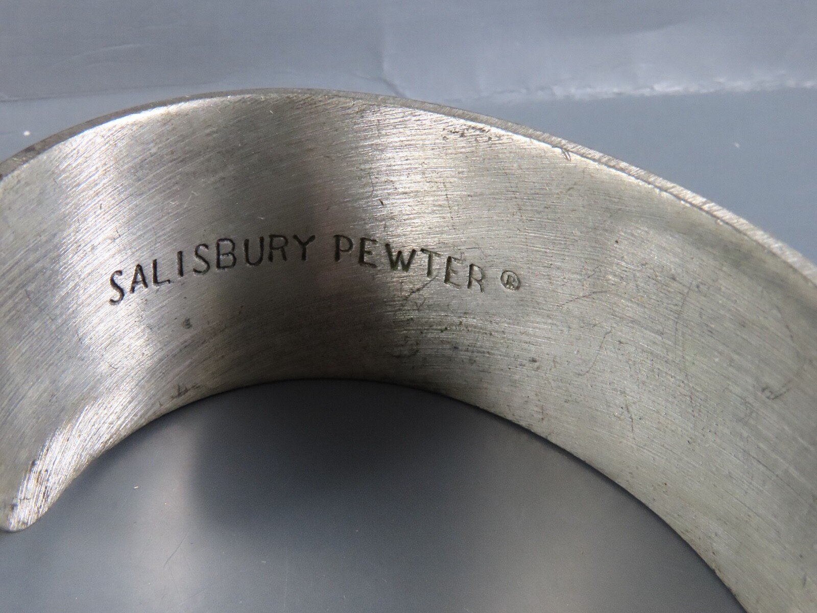 VTG Salisbury Pewter CUFF BRACELET Flowers of the Month SEPTEMBER ASTORS Silver
