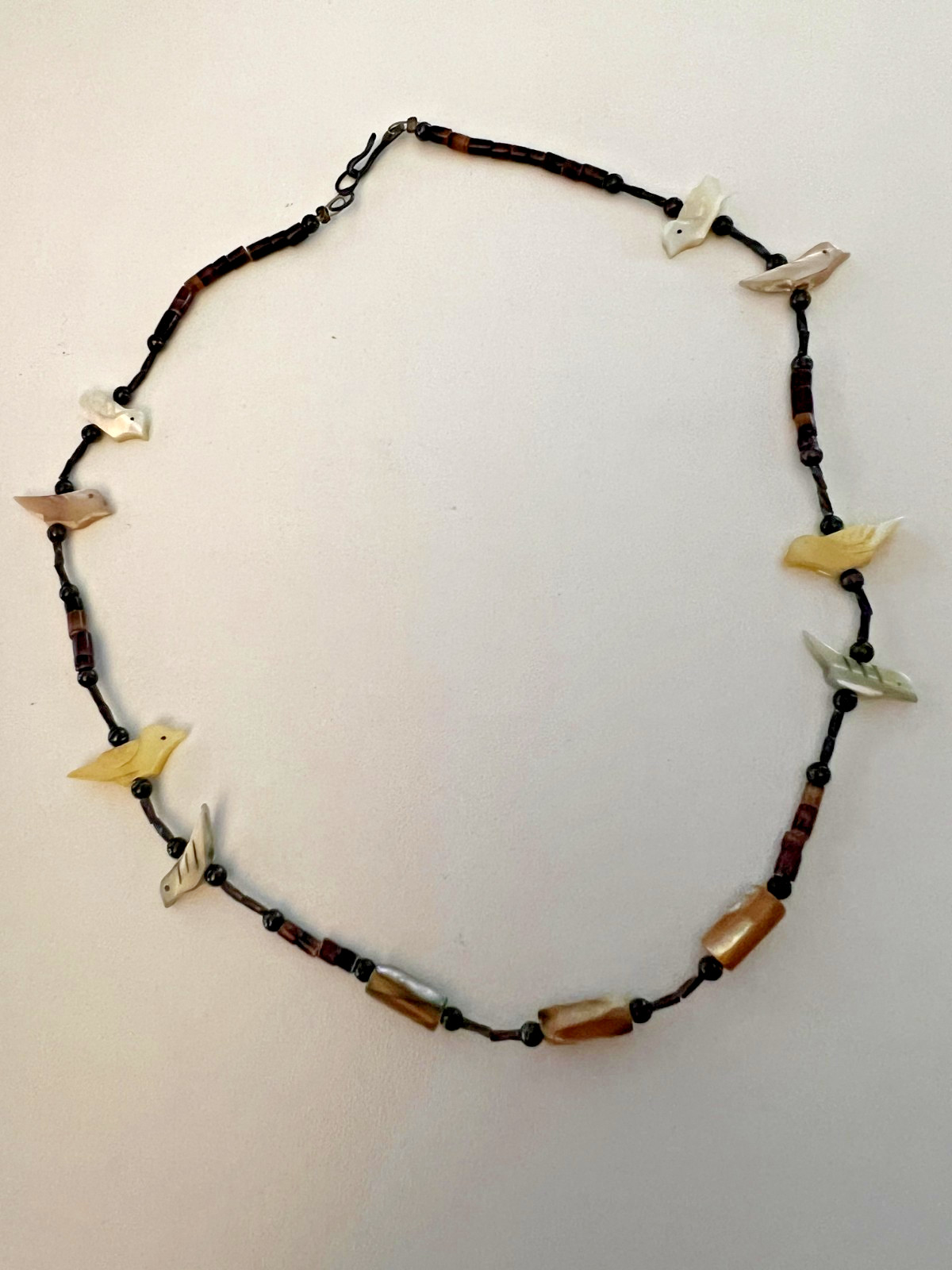 Vintage Mother of Pearl & Shell Bead Fetish Necklace 15.5″