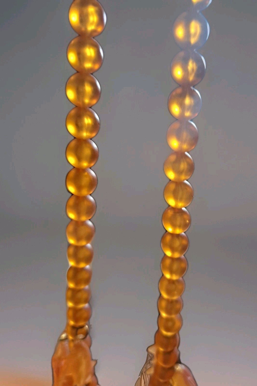 Vtg Lucite Acrylic Retro Glowing Amber Unique Beaded Necklace Shell Fish Charms